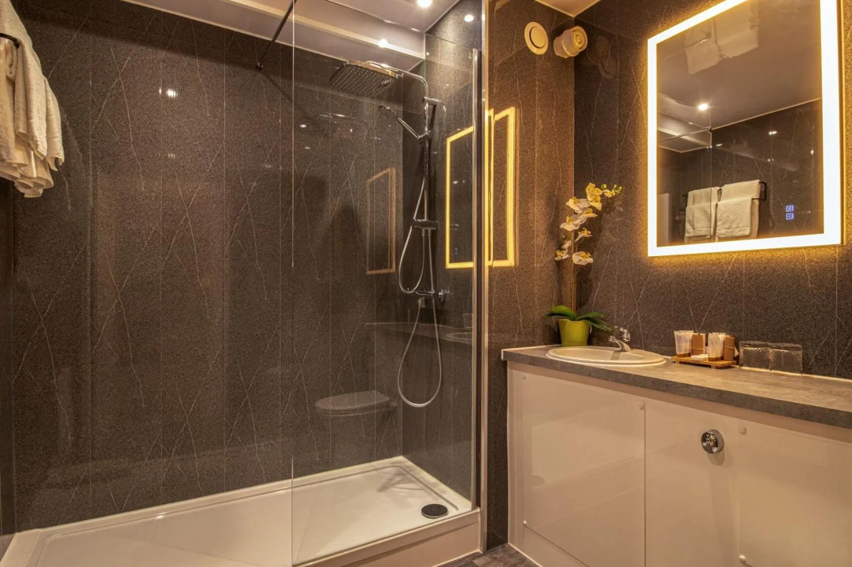 Bathroom in Hollins Hall Hotel, Spa & Golf