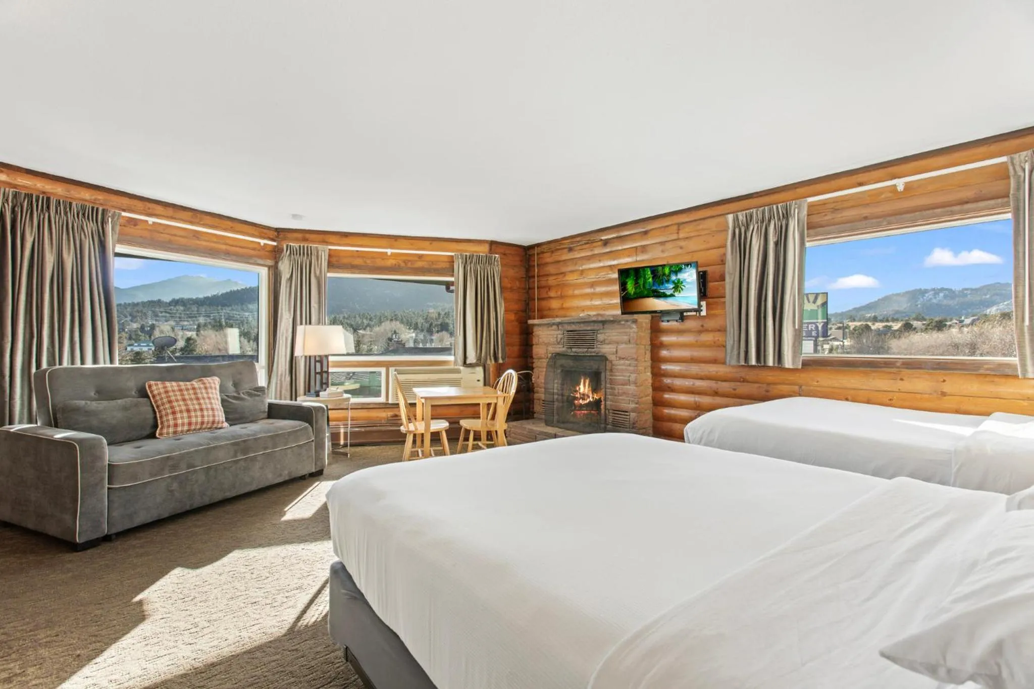 Bed in Discovery Lodge