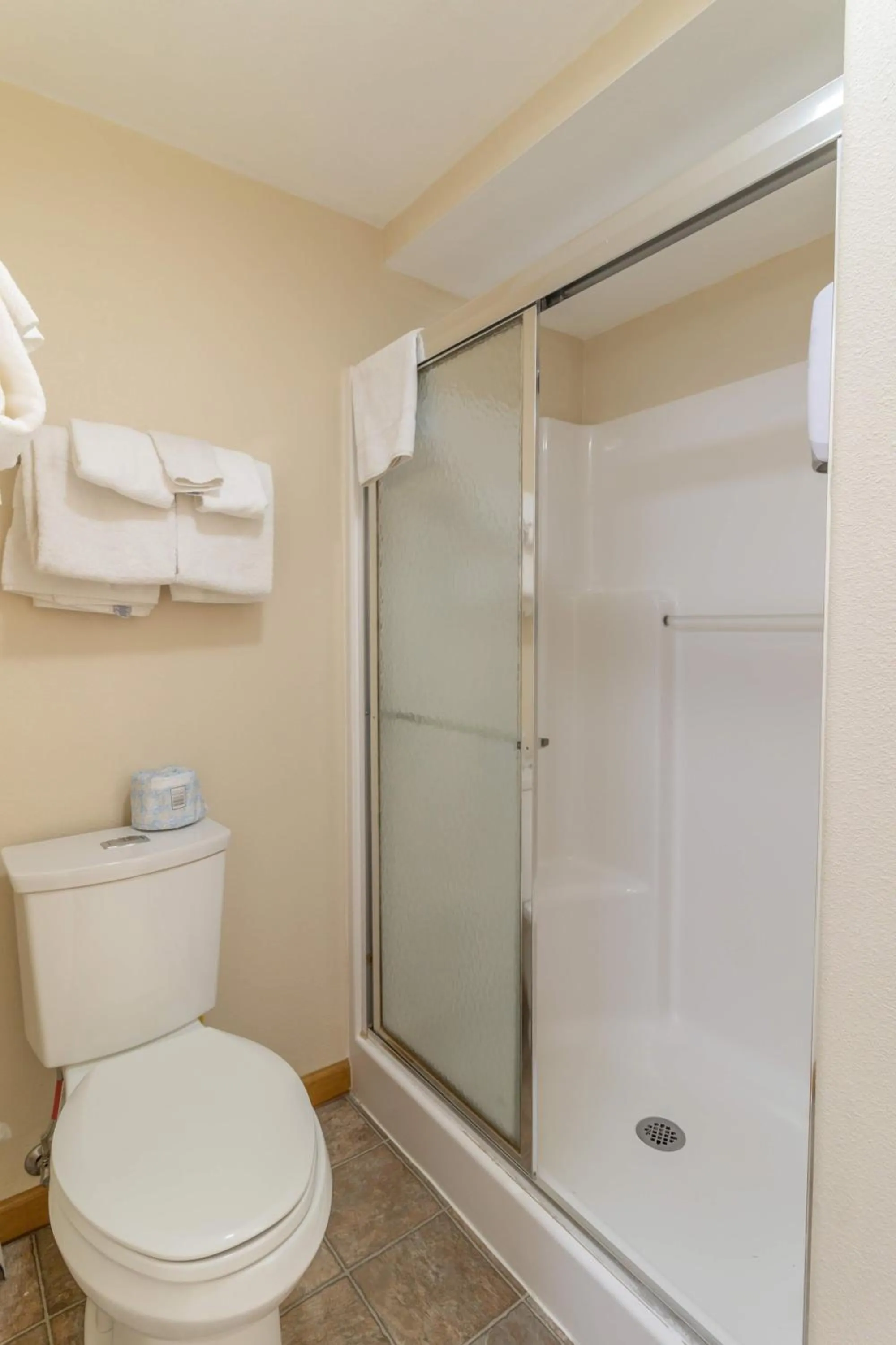 Bathroom in Discovery Lodge
