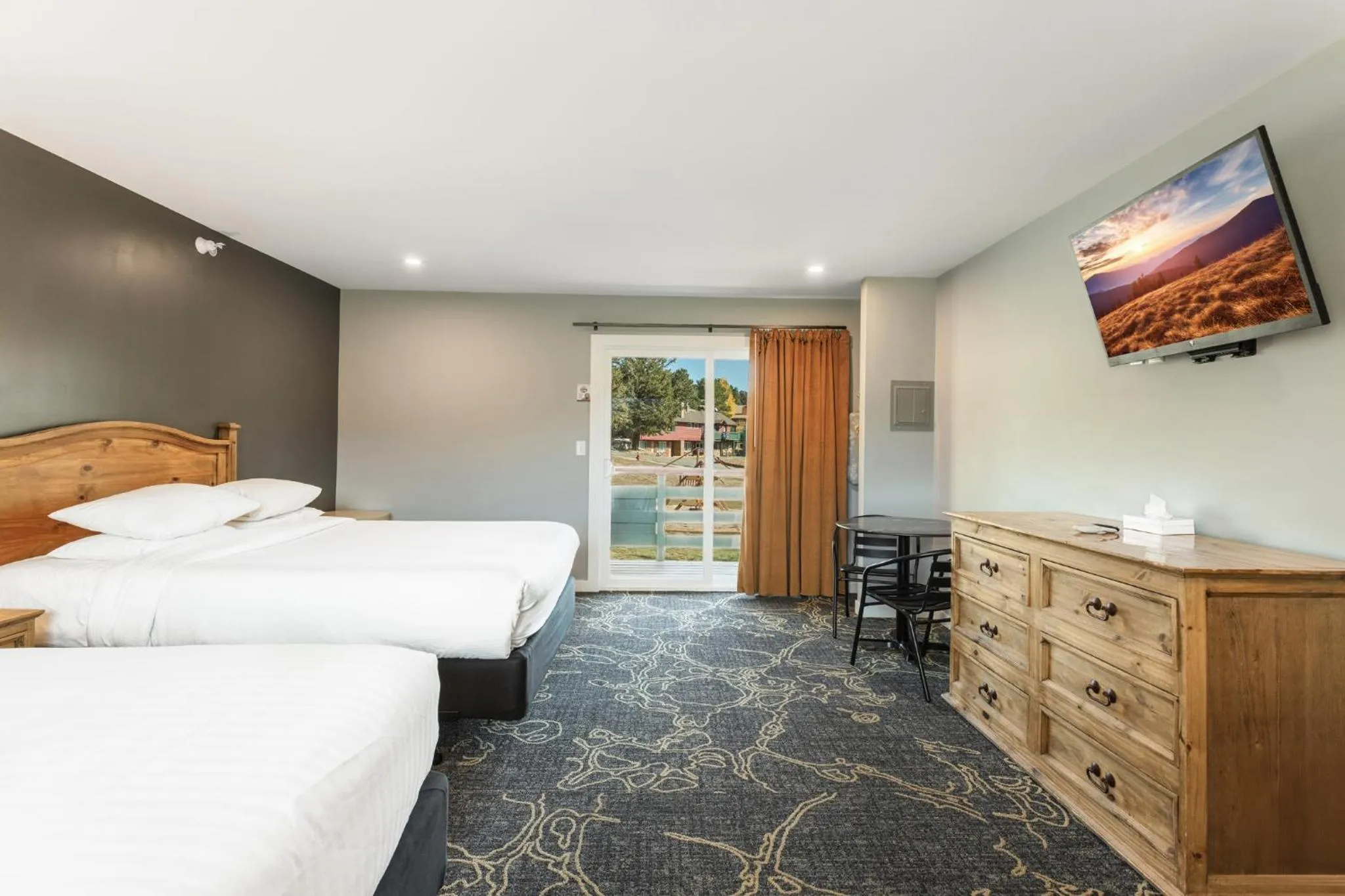 Bed in Discovery Lodge