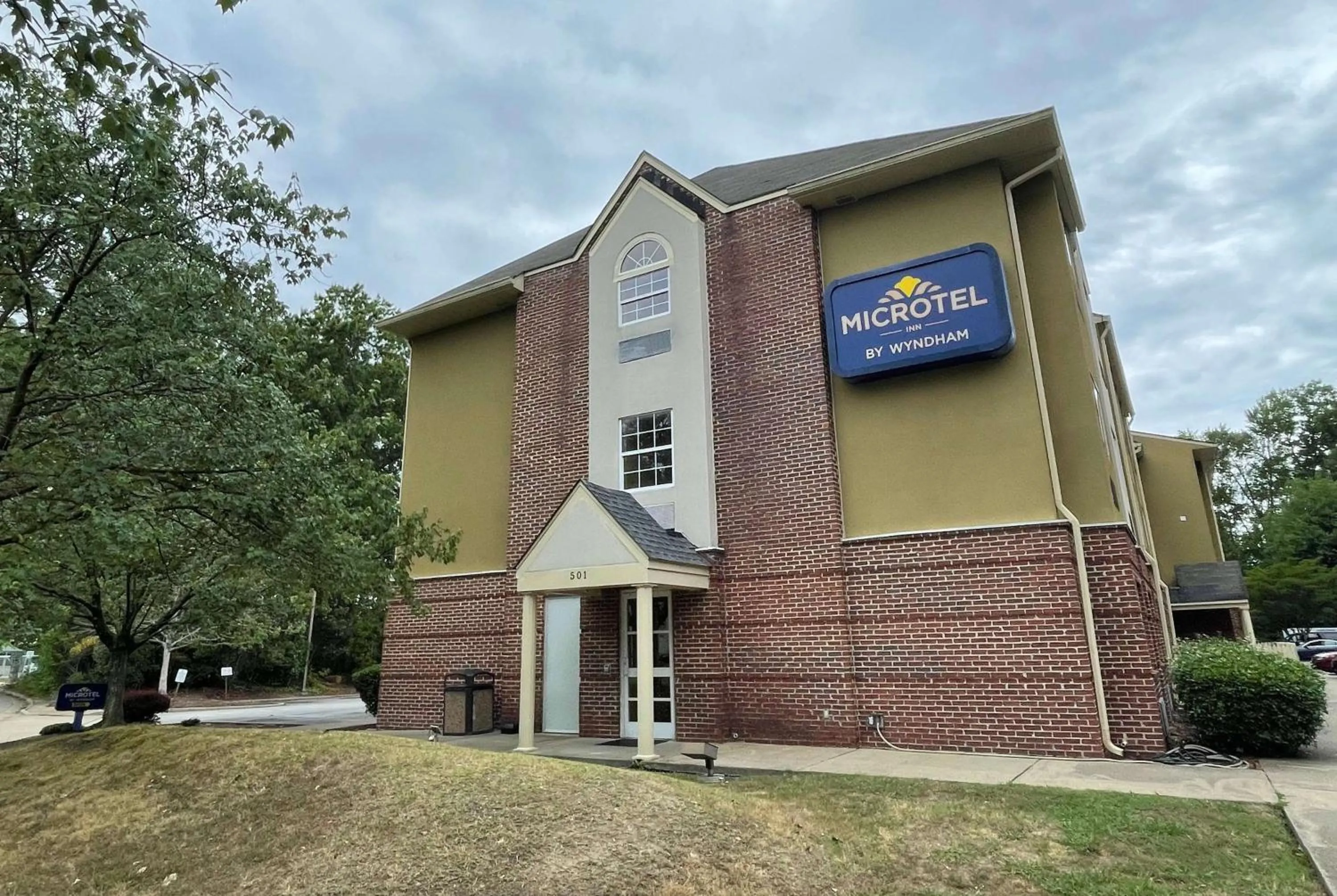Property building in Microtel Inn & Suites Newport News