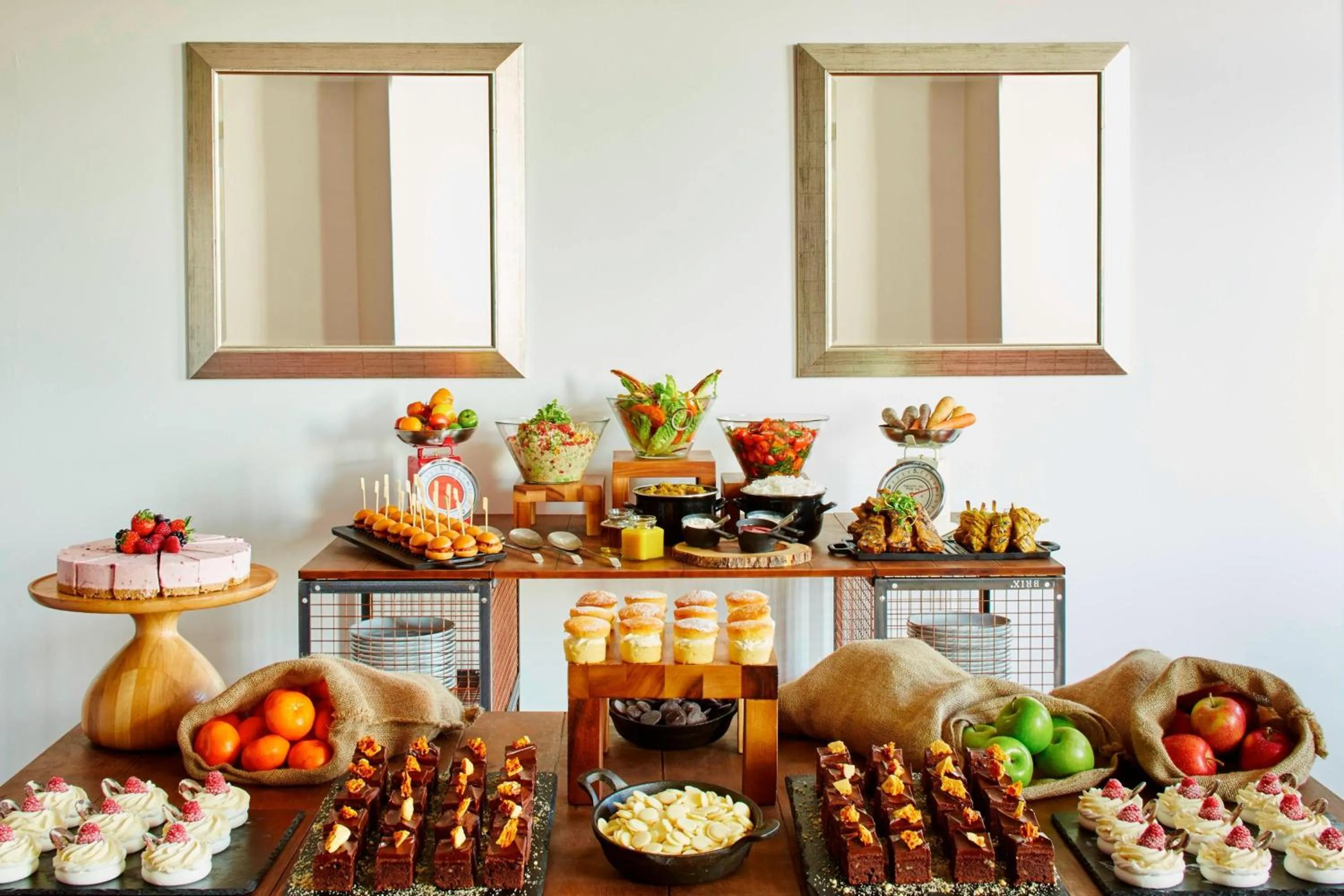 Meeting/conference room in Delta Hotels by Marriott Bexleyheath