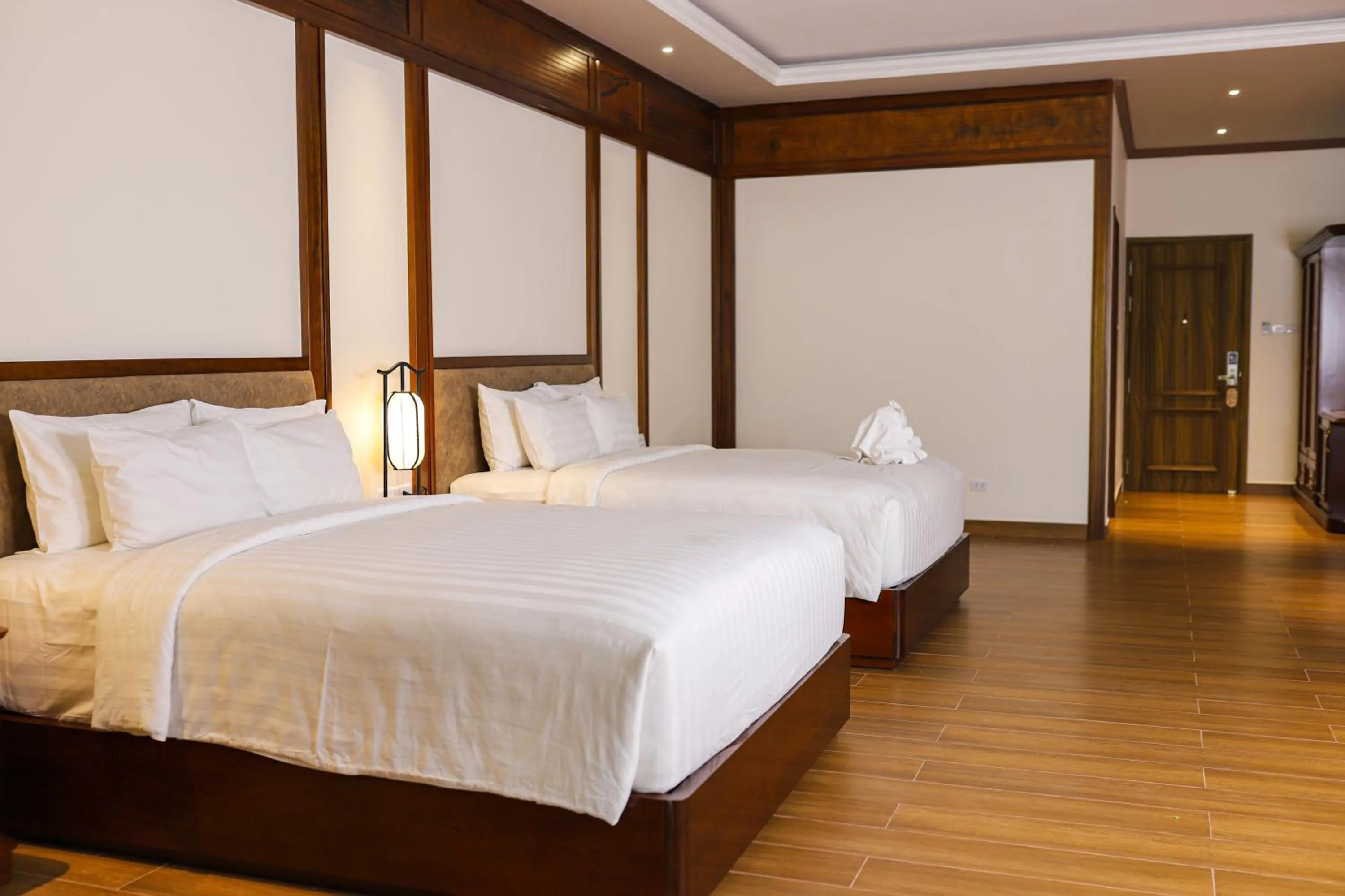 Bed in Phuong Nam Resort