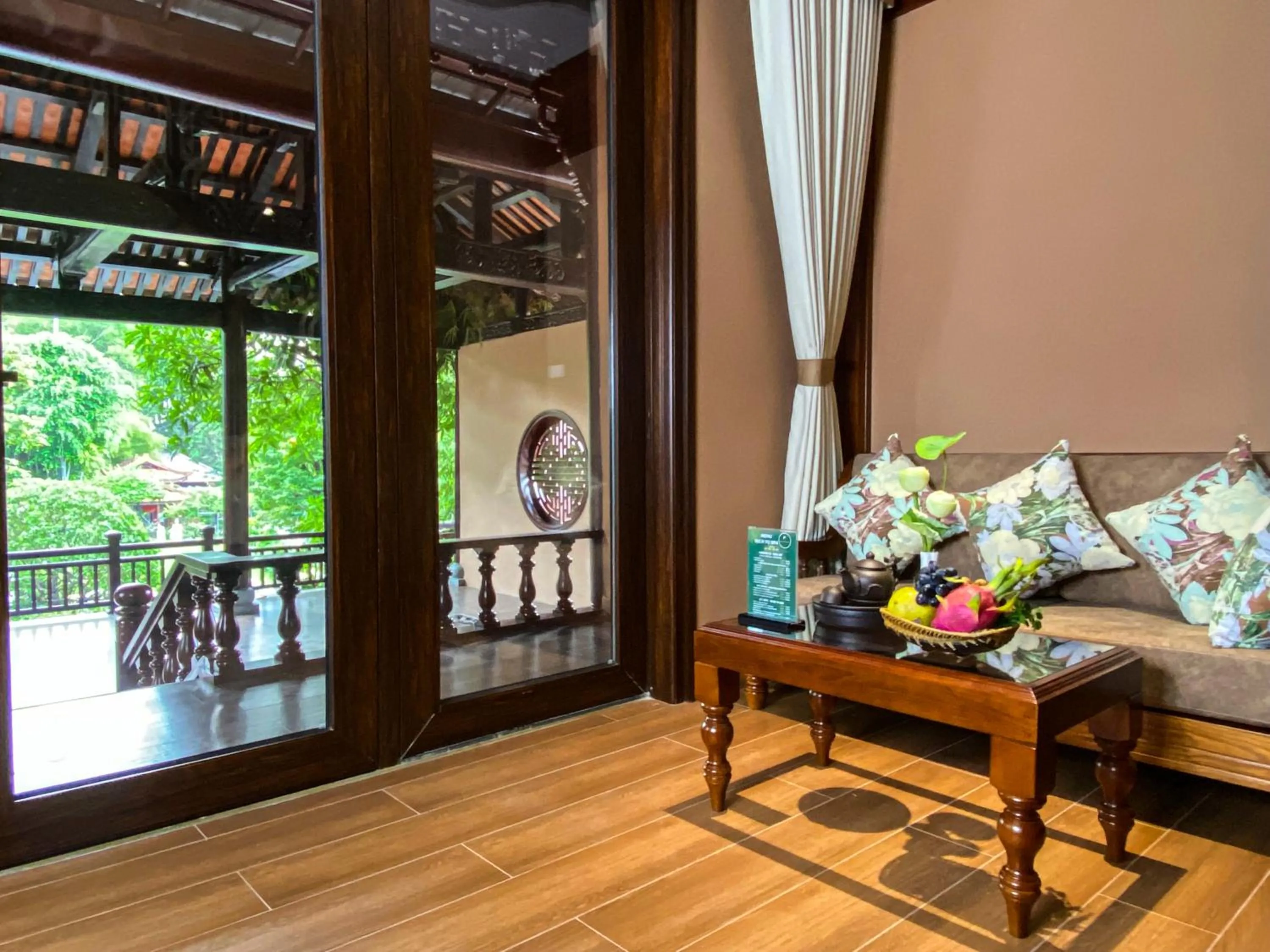 Living room in Phuong Nam Resort