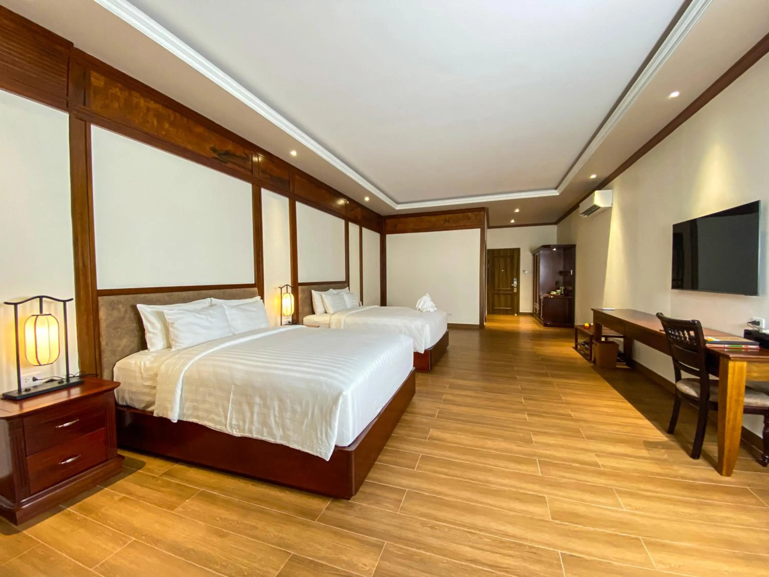 Bedroom, Bed in Phuong Nam Resort