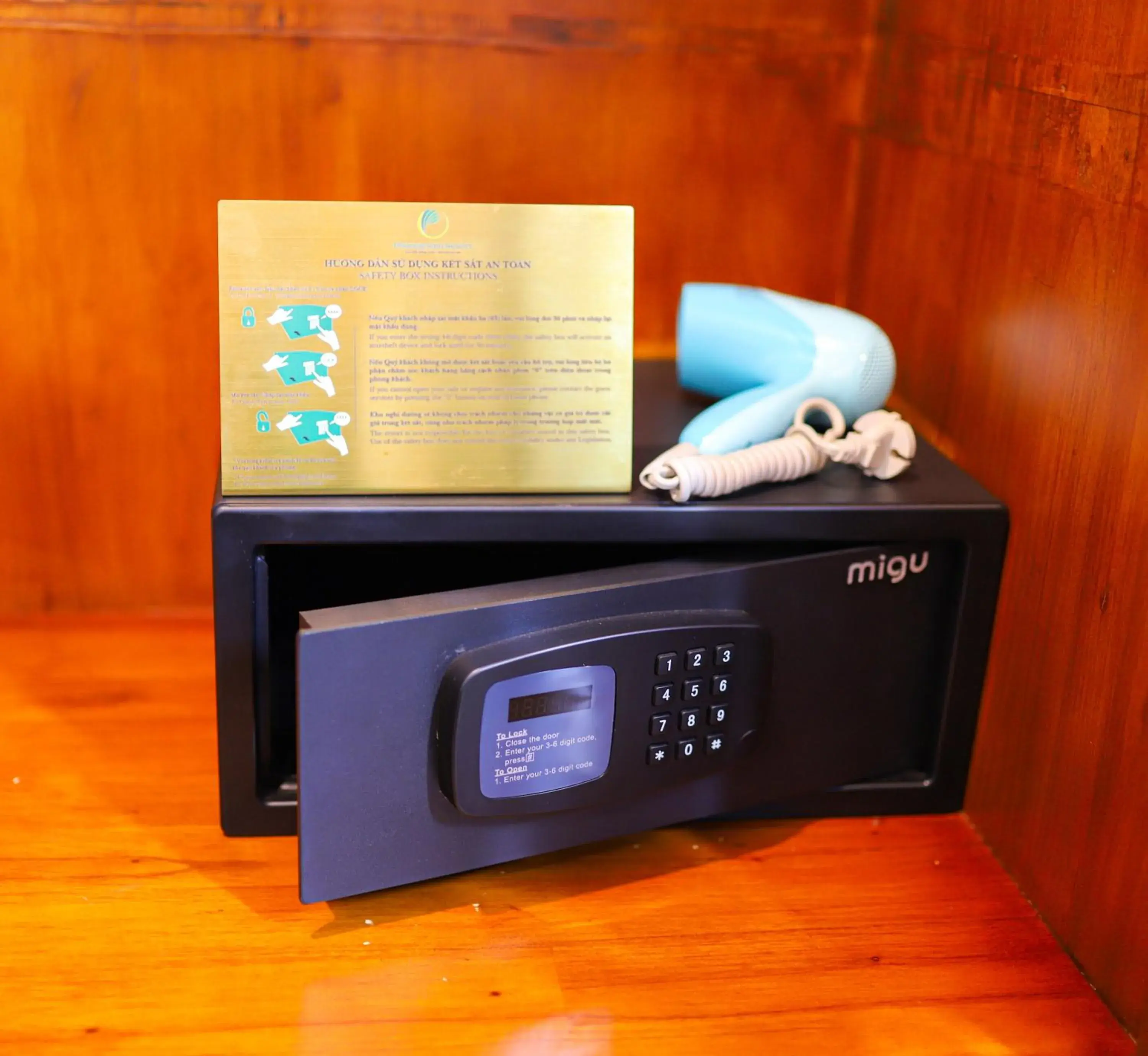 King Room in Phuong Nam Resort King Room in Phuong Nam Resort