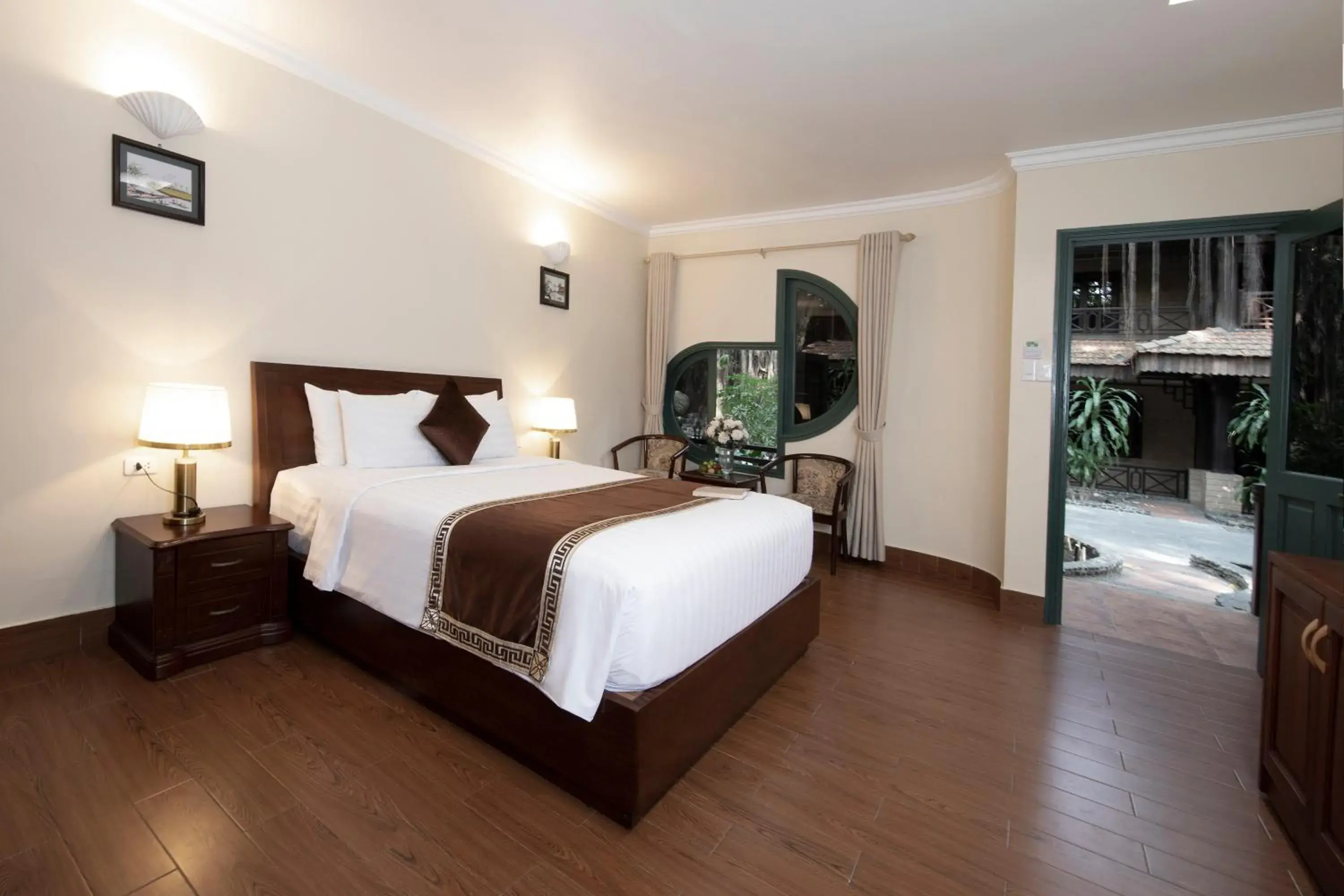 Queen Room in Phuong Nam Resort Queen Room in Phuong Nam Resort