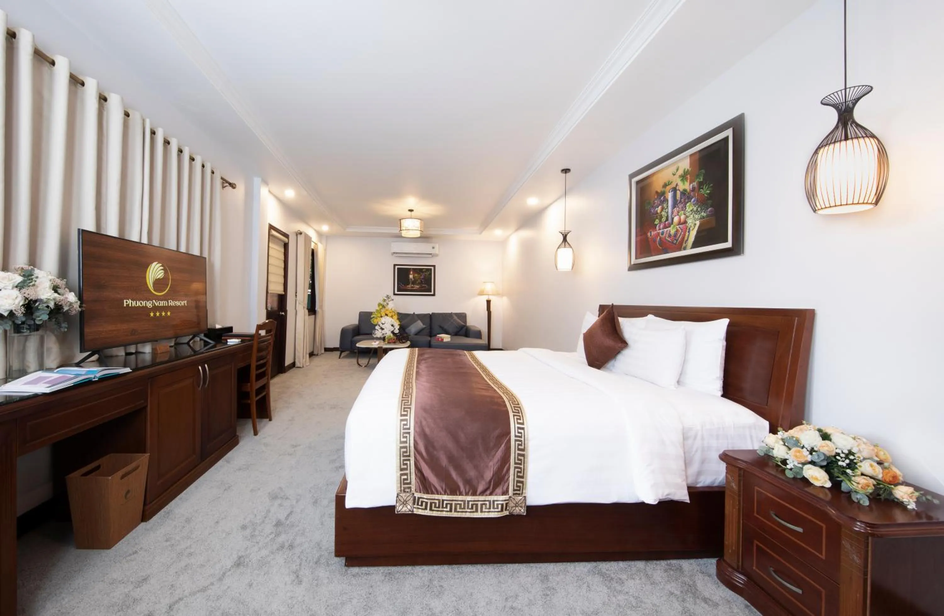 Bed in Phuong Nam Resort