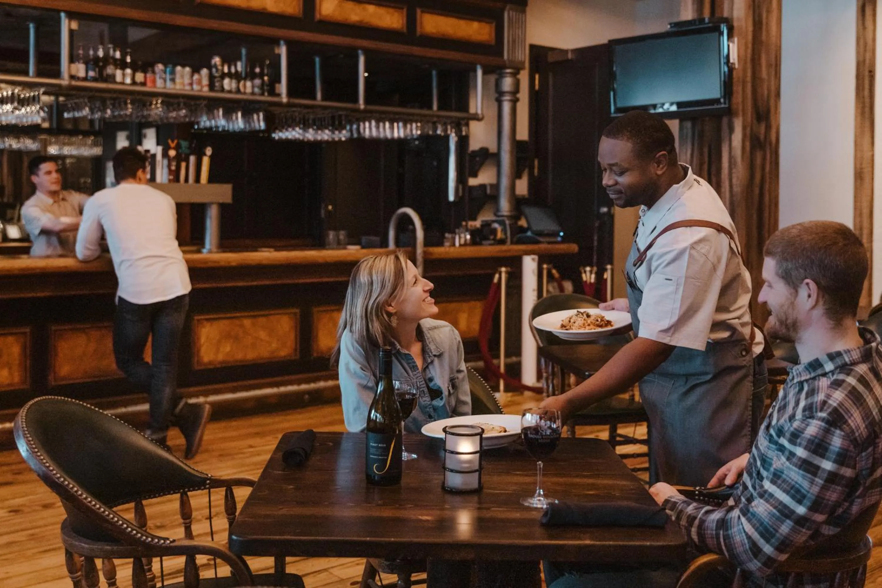 Restaurant/places to eat in Grouse Mountain Lodge