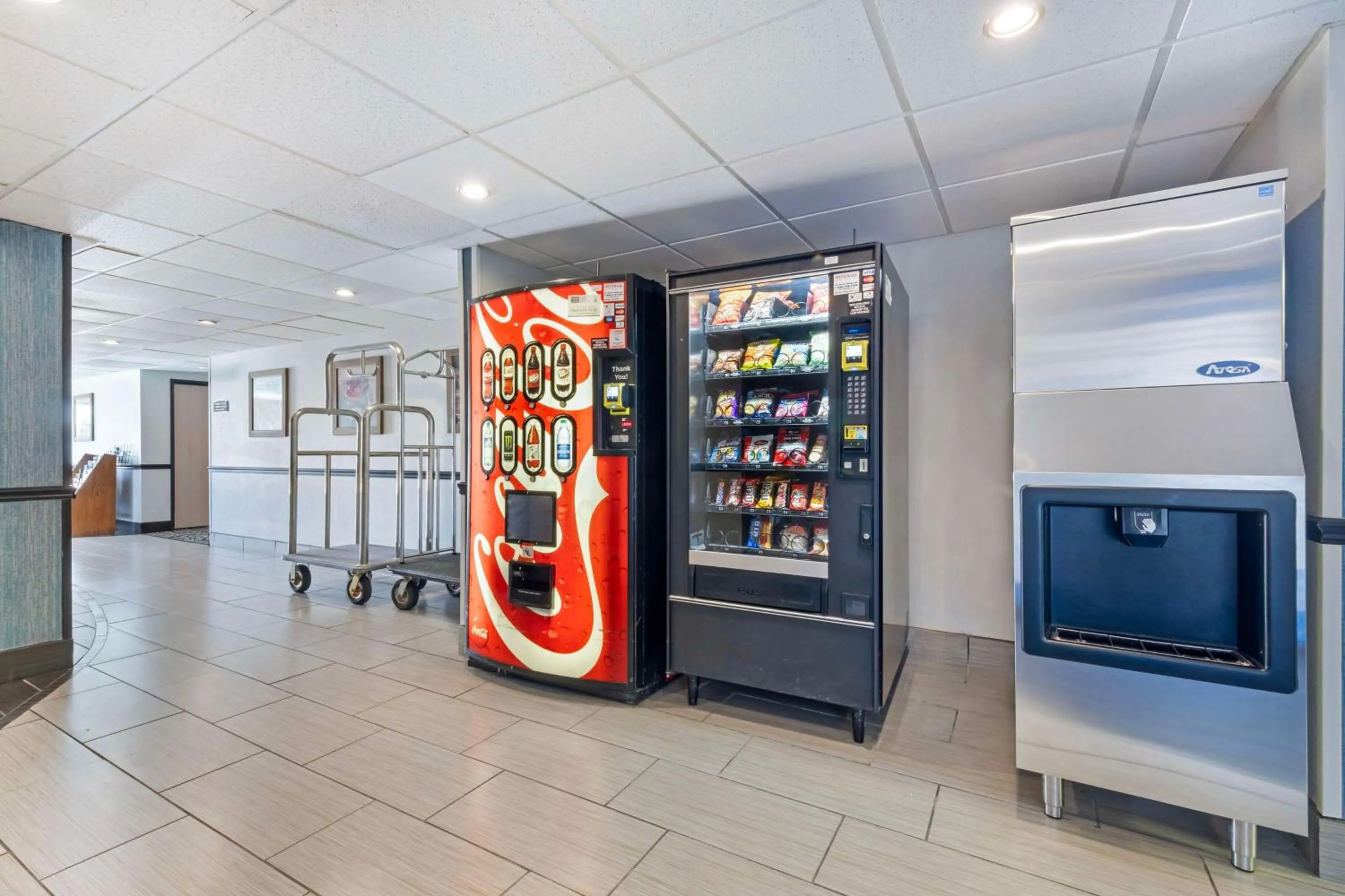 Property building in Best Western Santa Fe