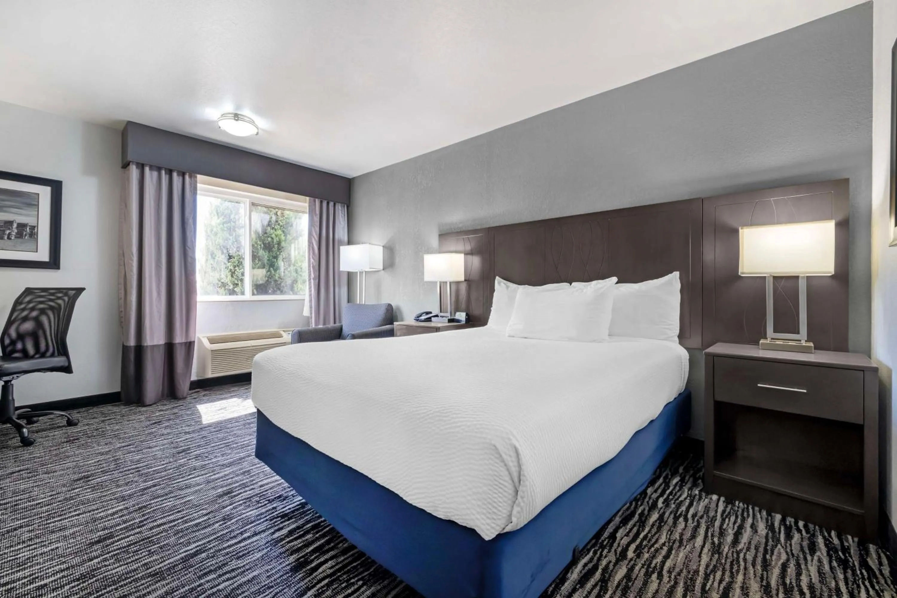 Bedroom, Bed in Best Western Santa Fe