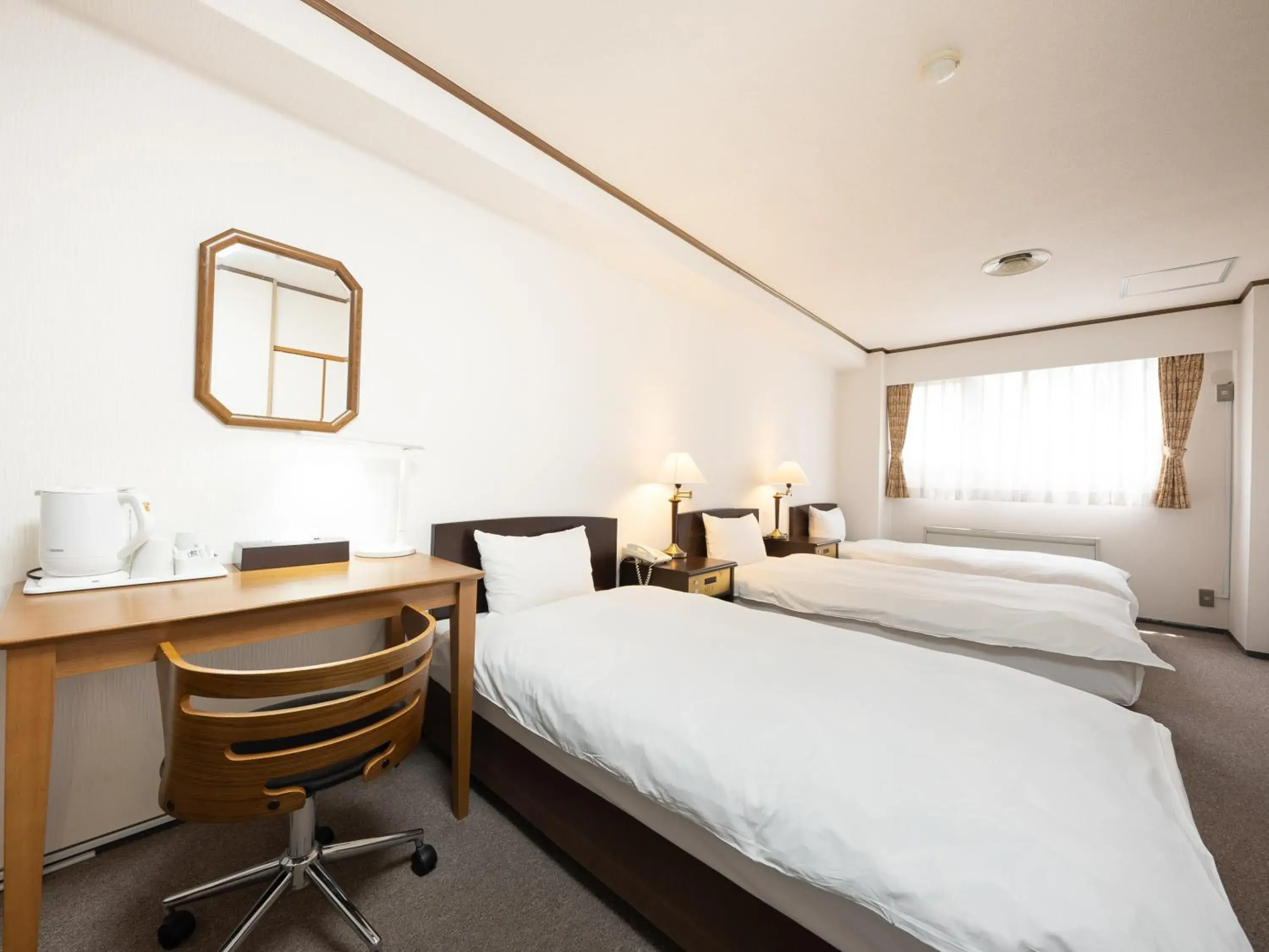 Triple Room - single occupancy - Non-Smoking in Tabist Hotel New Washington Shibuya Triple Room - single occupancy - Non-Smoking in Tabist Hotel New Washington Shibuya