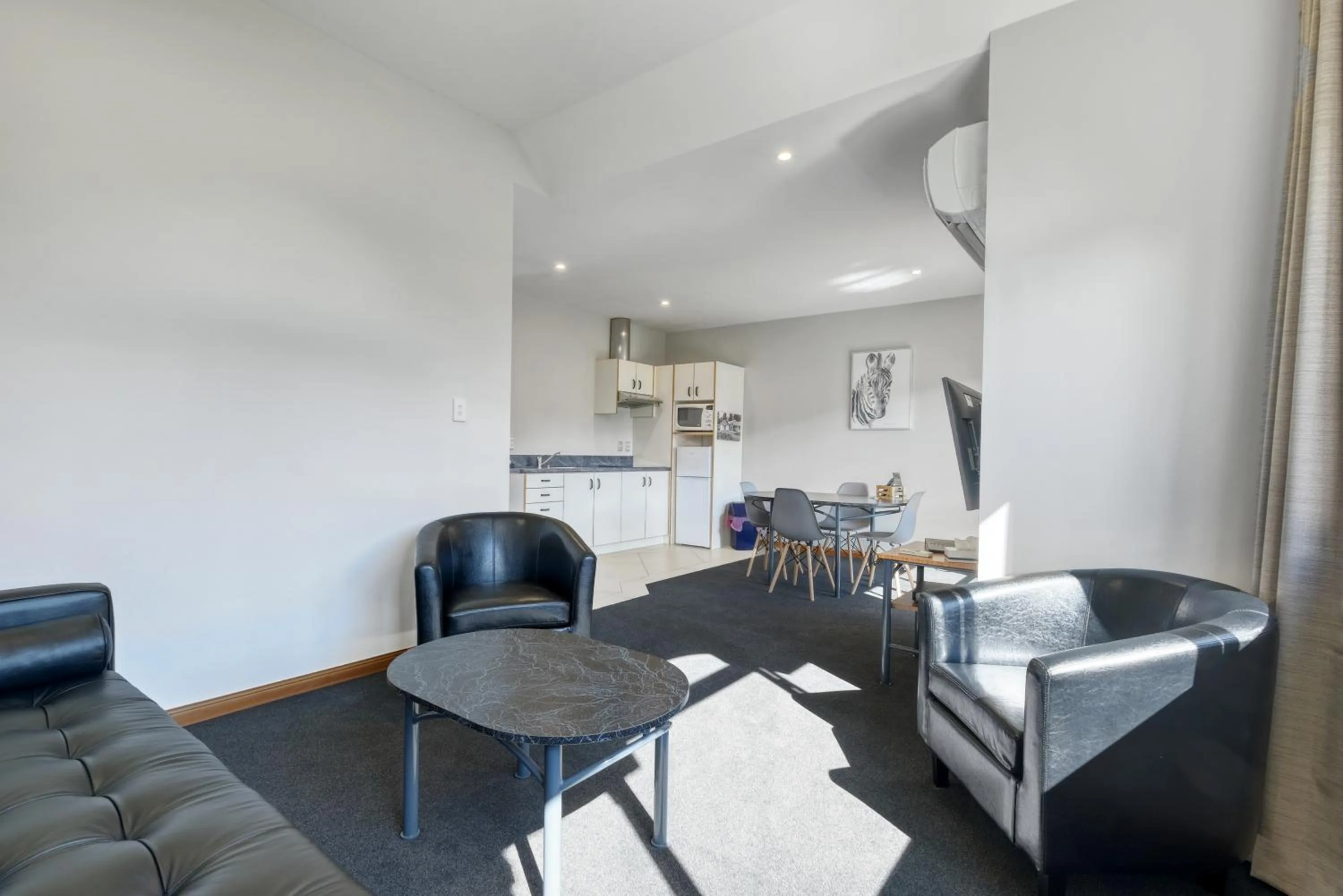 Living room in Hanmer Springs Scenic Views Motel