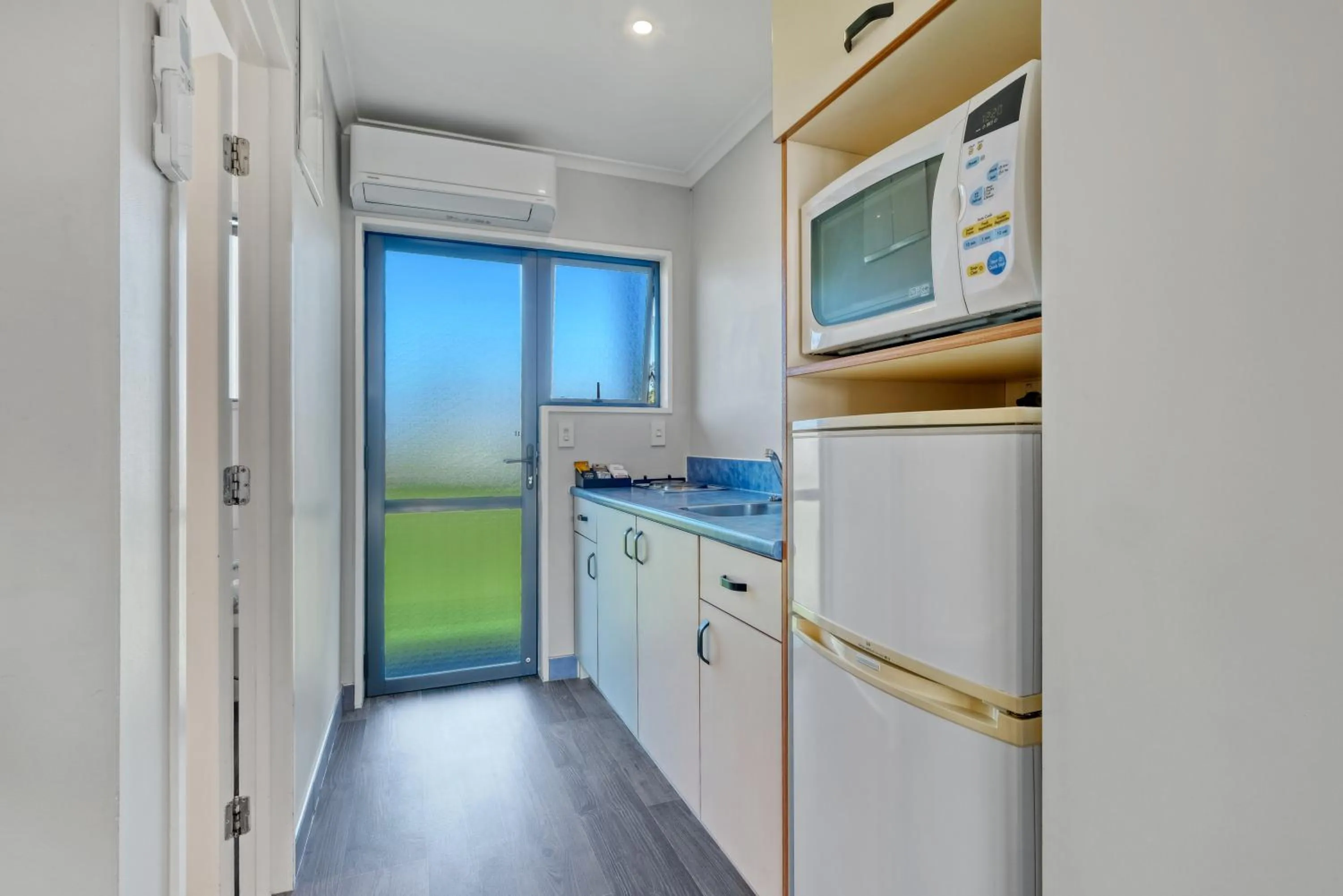 Kitchen or kitchenette in Hanmer Springs Scenic Views Motel