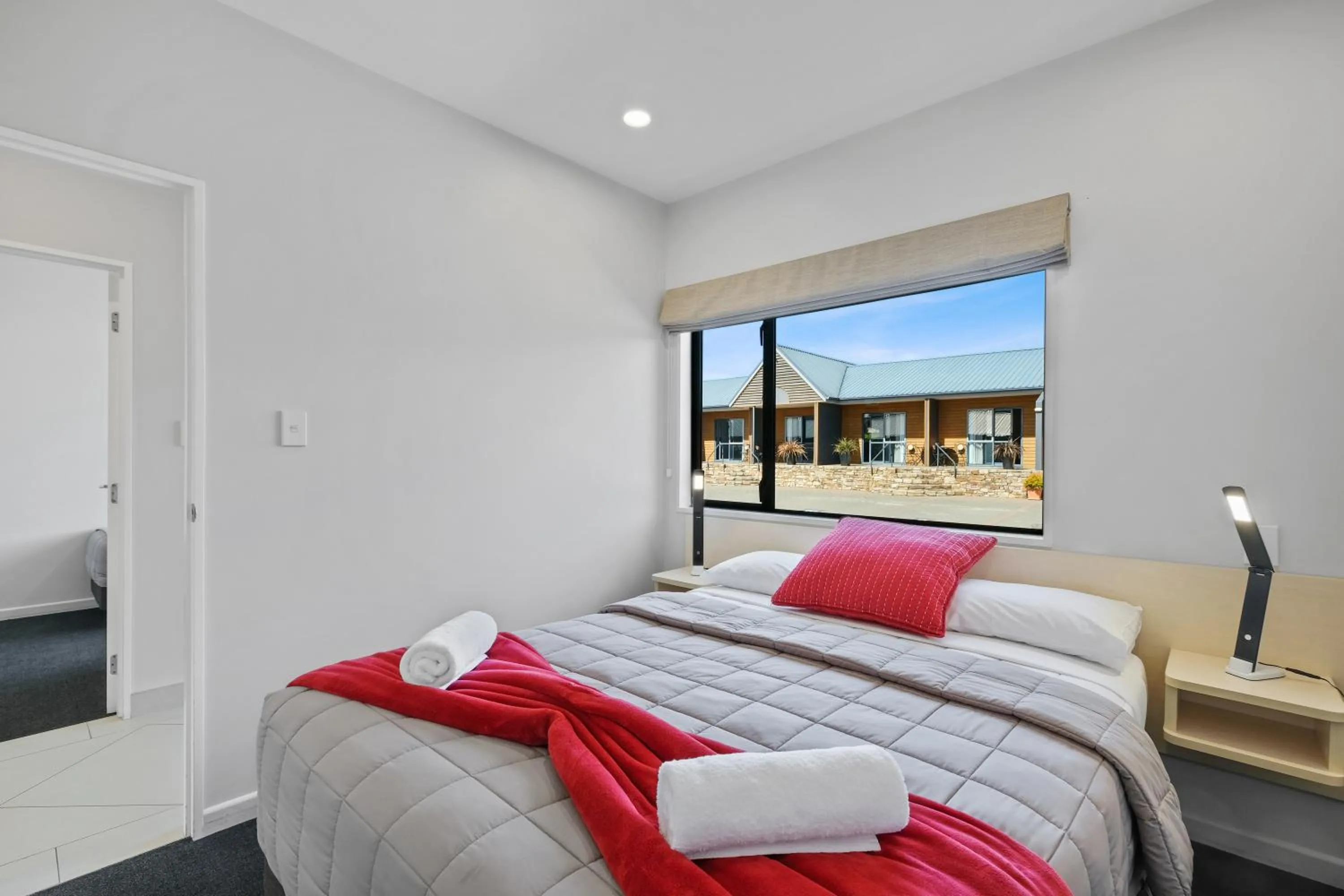 Bed in Hanmer Springs Scenic Views Motel