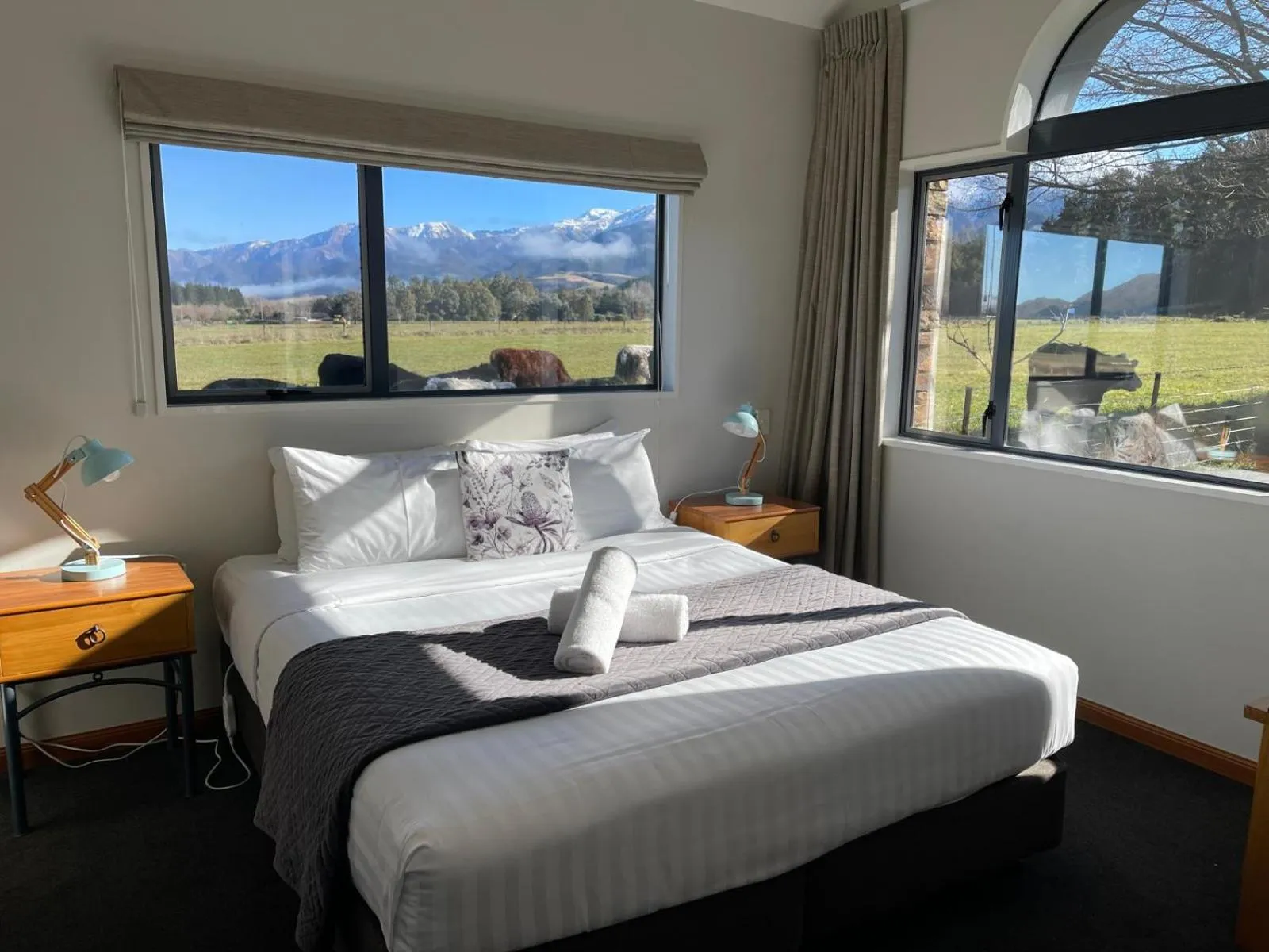 Bed in Hanmer Springs Scenic Views Motel