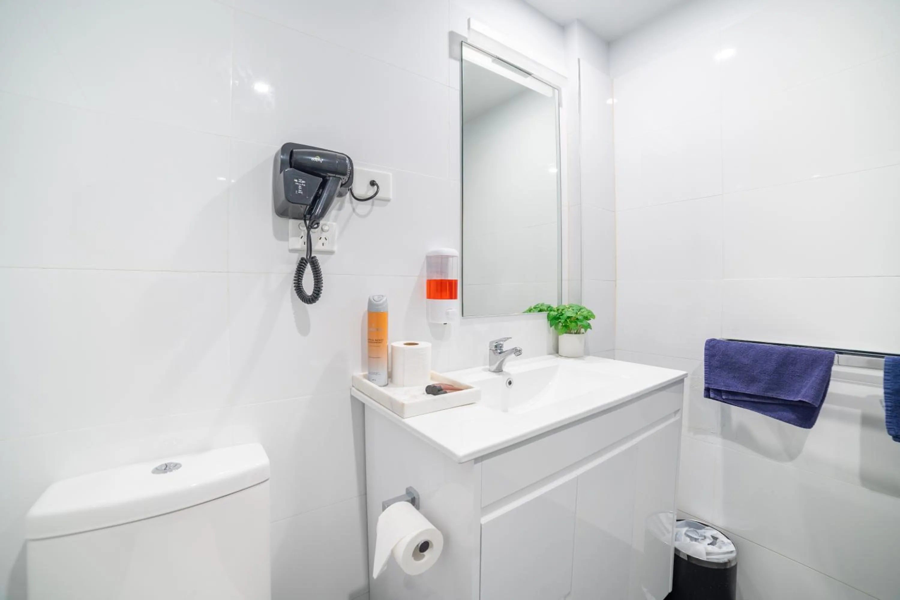 Bathroom in Motel 10