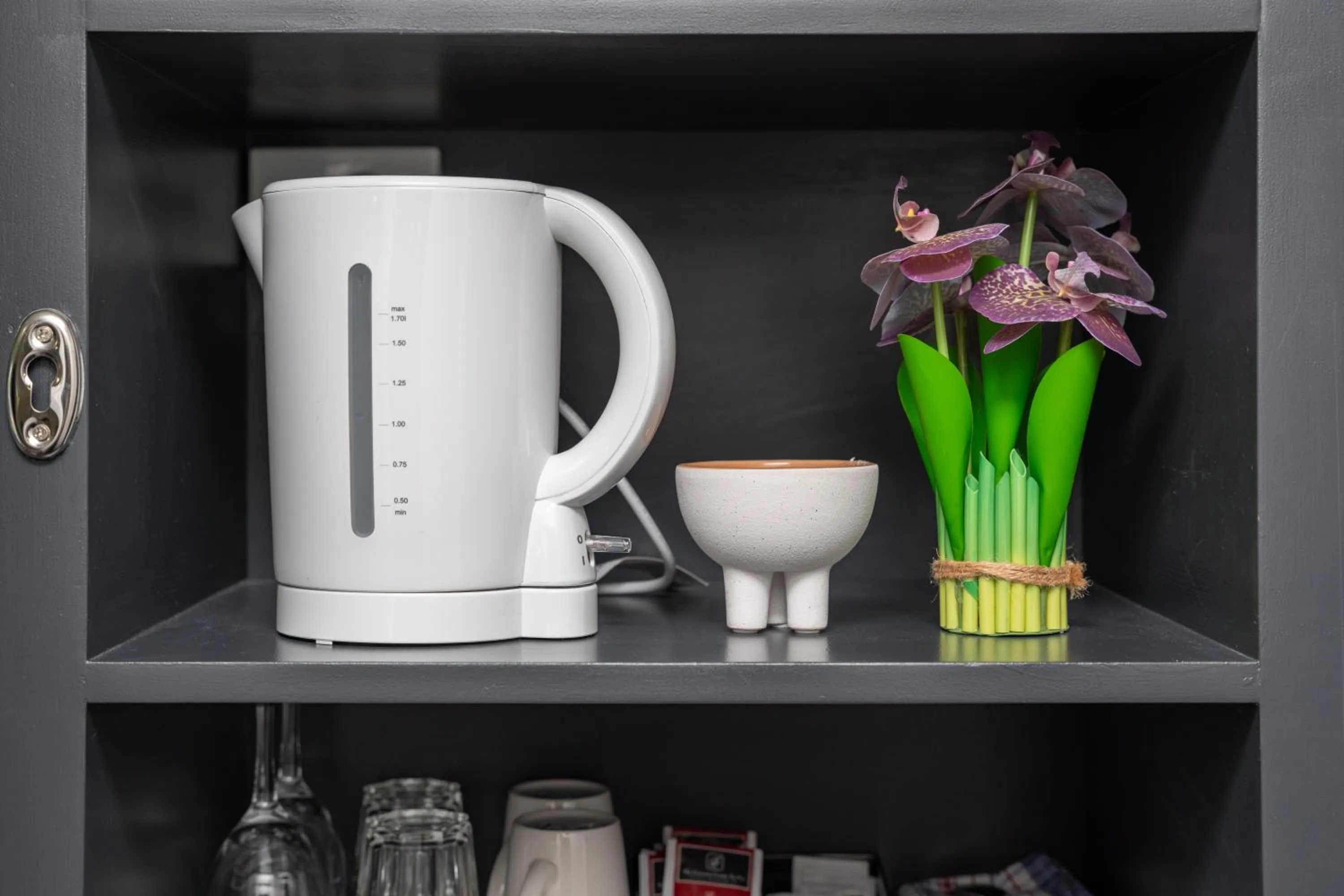 Coffee/tea facilities in Motel 10