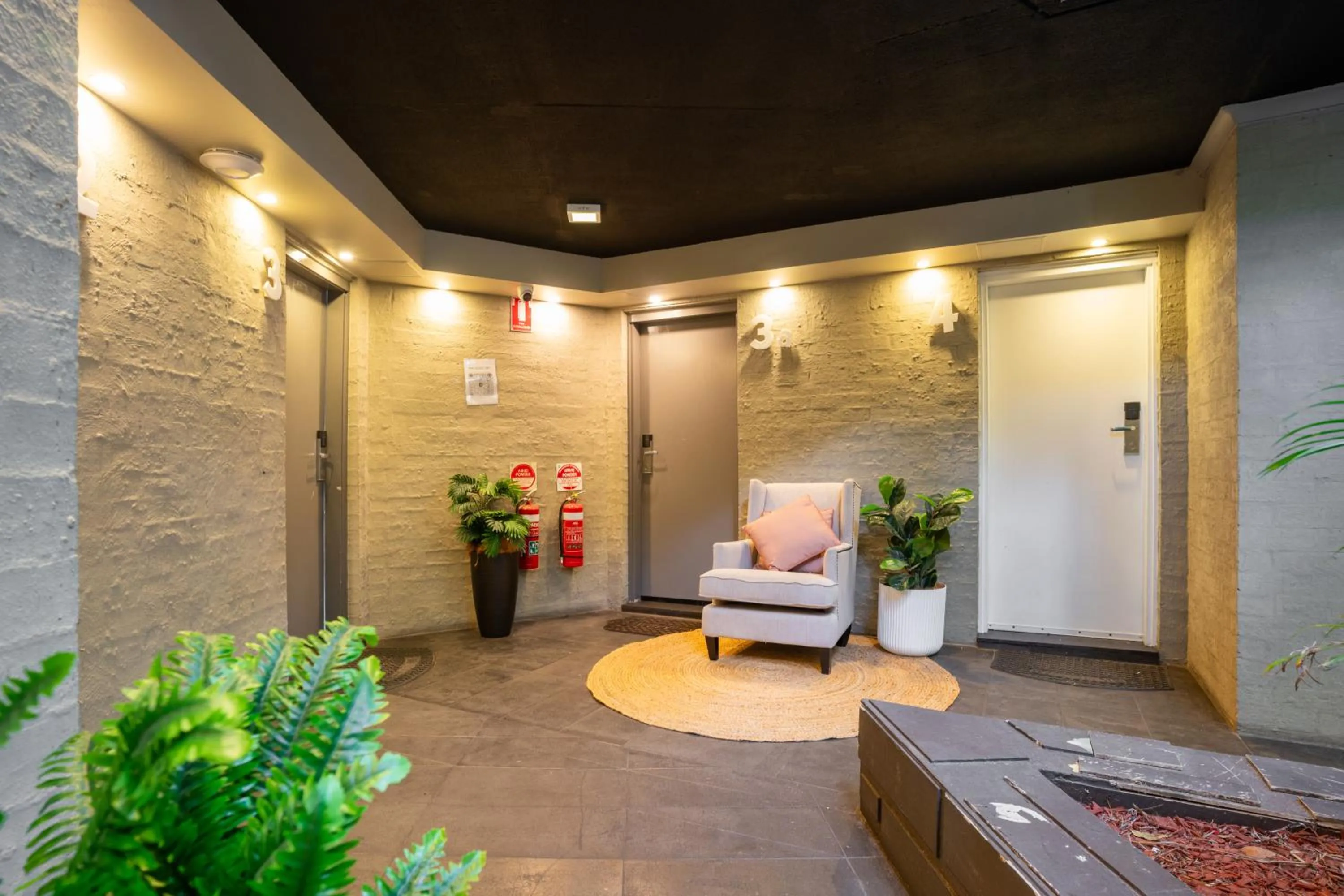 Seating area in Motel 10