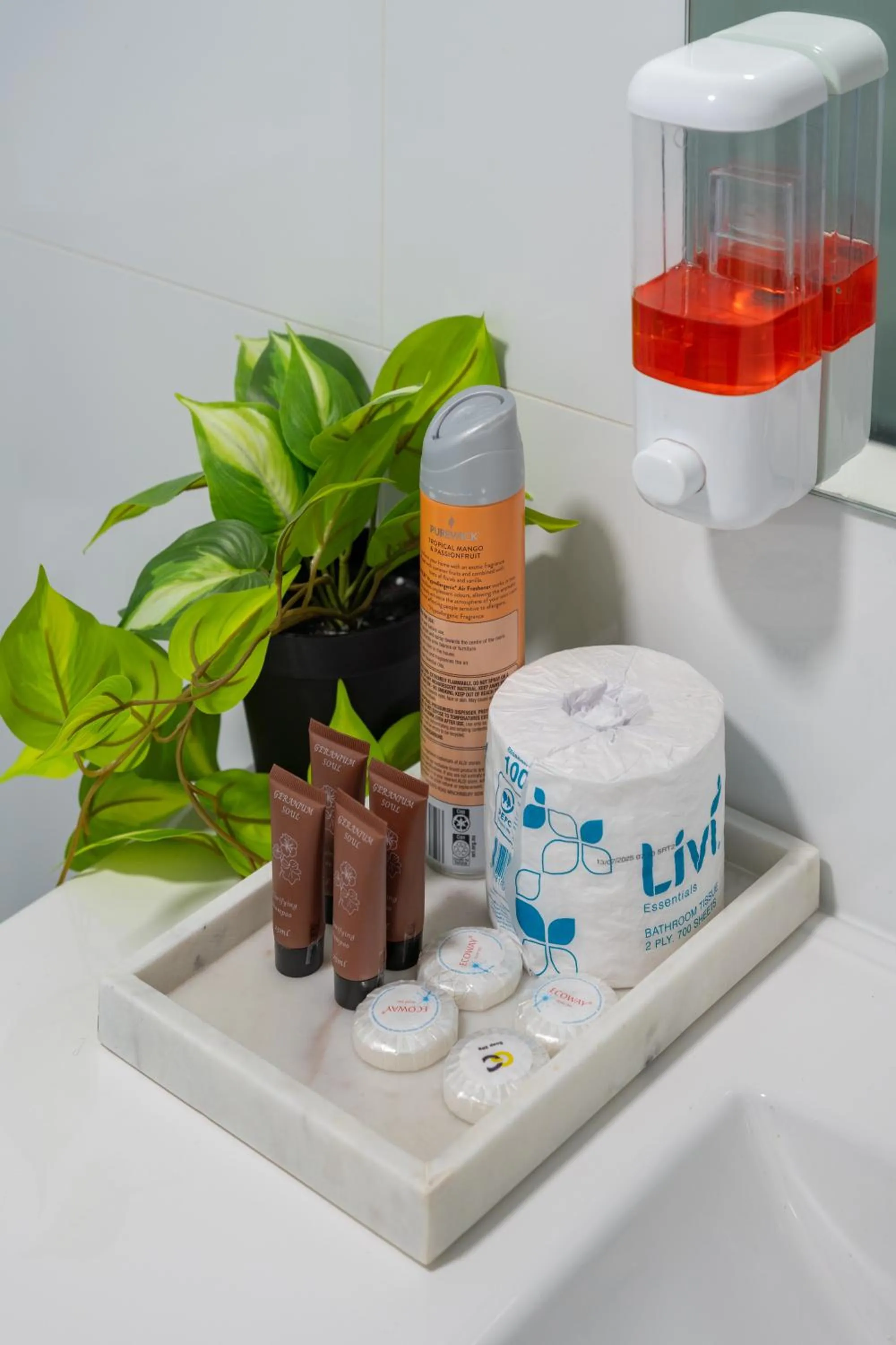 Bathroom in Motel 10