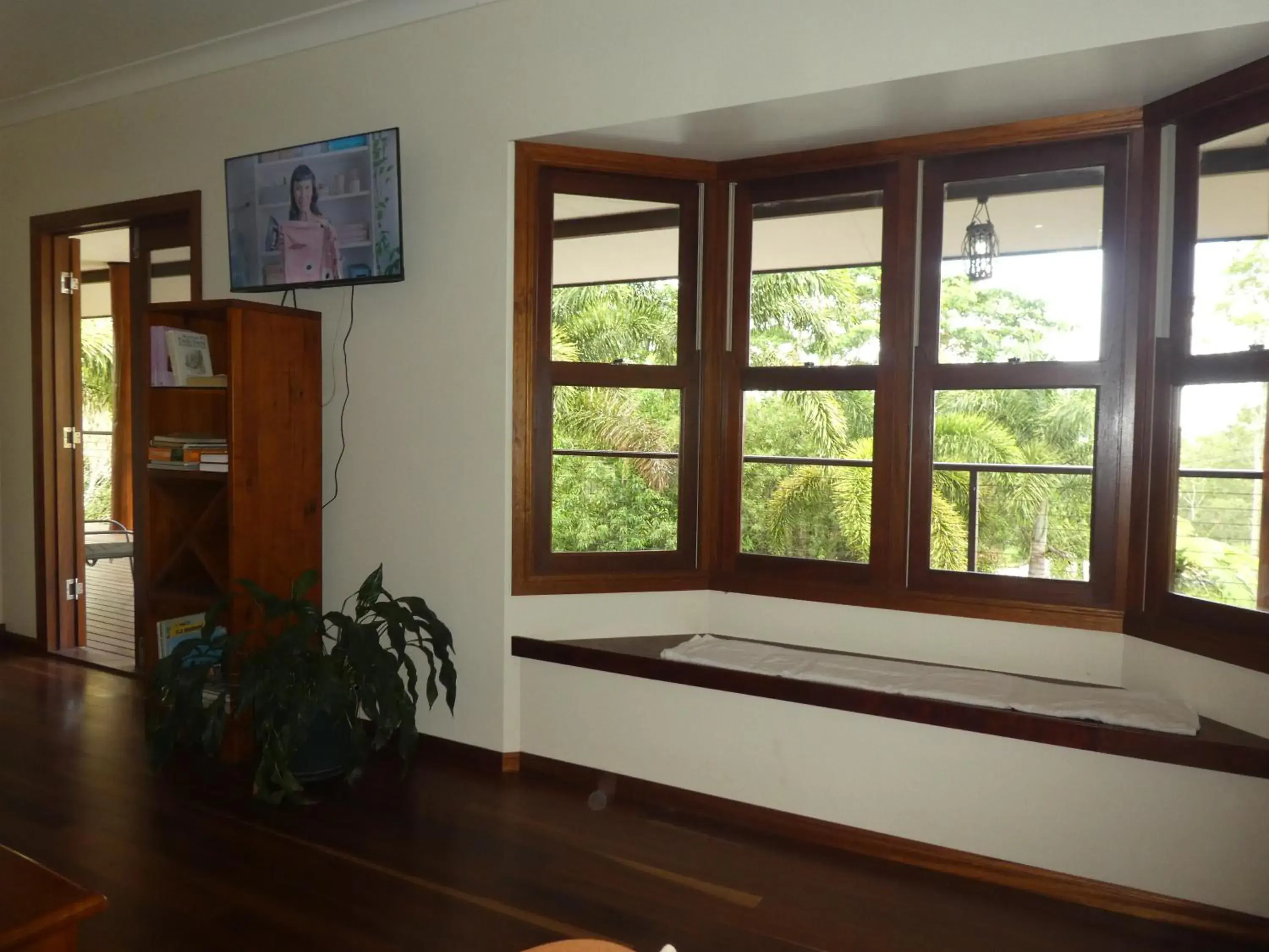 Four-Bedroom House in The Summit Bed & Breakfast Four-Bedroom House in The Summit Bed & Breakfast