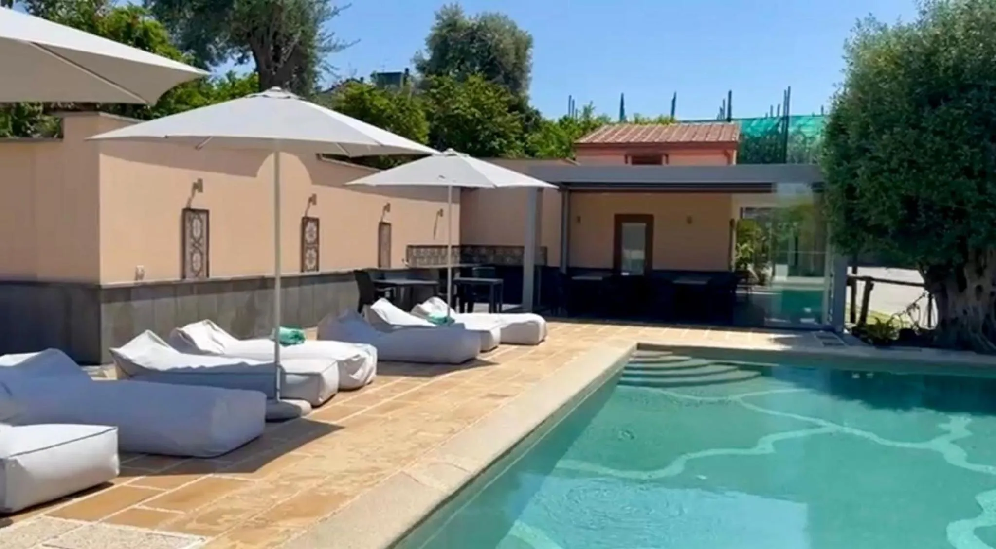 Swimming pool in SorrentoBay