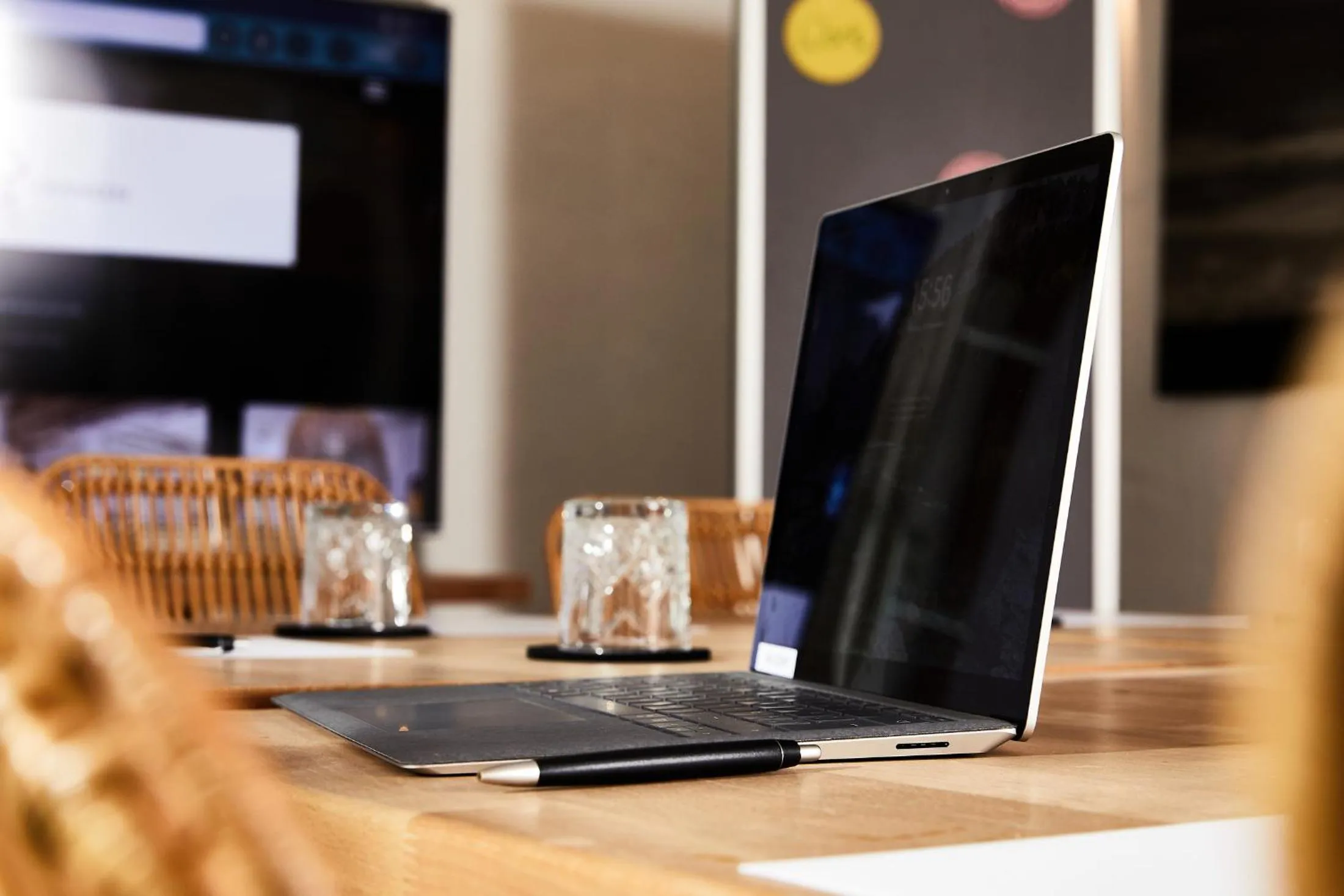 TV and multimedia in Weinforum Franken Hotel & Restaurant