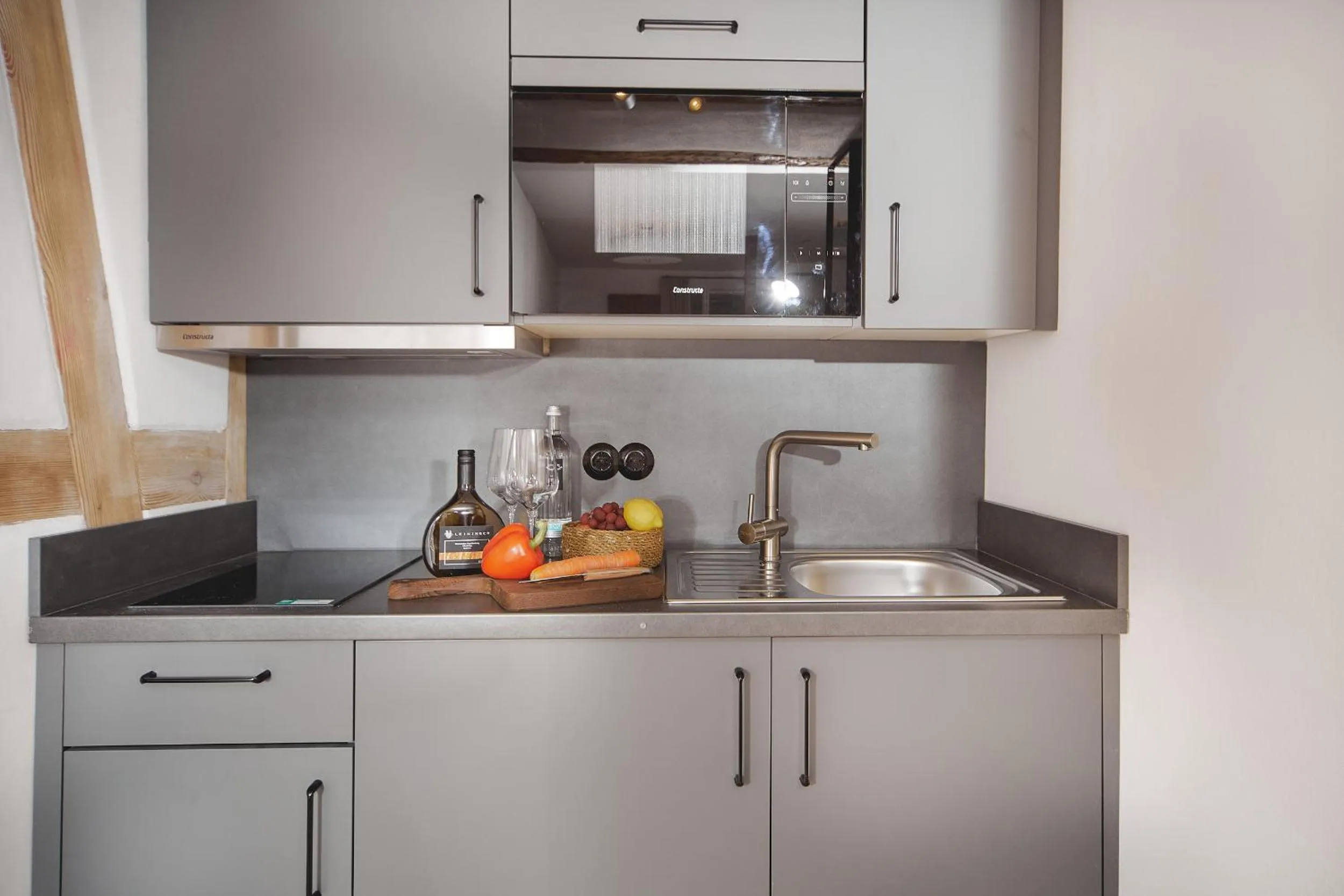 Kitchen or kitchenette in Weinforum Franken Hotel & Restaurant