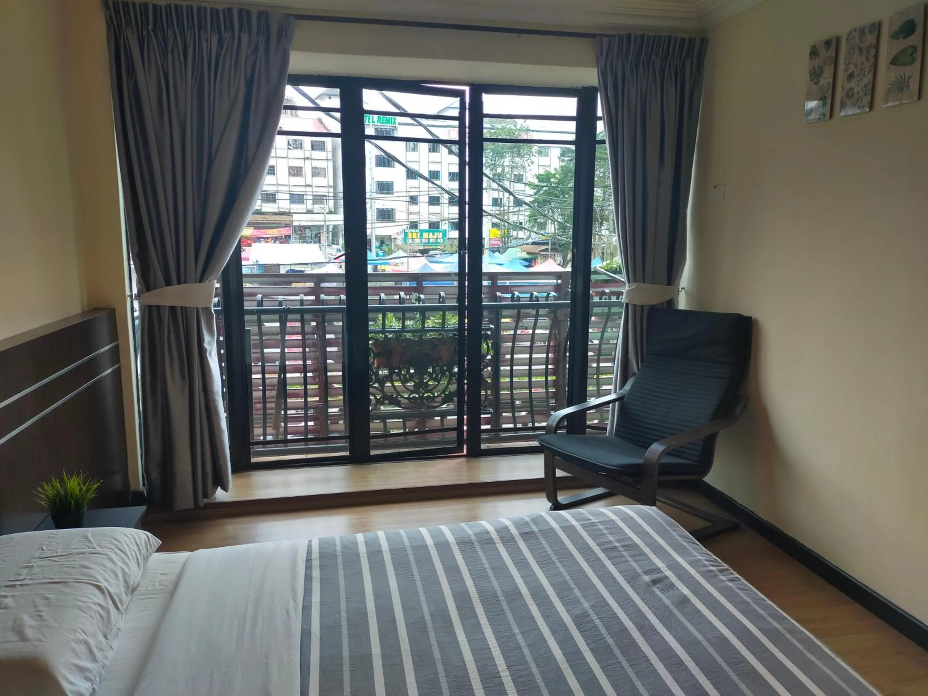 Bed in Hong Kong Hotel