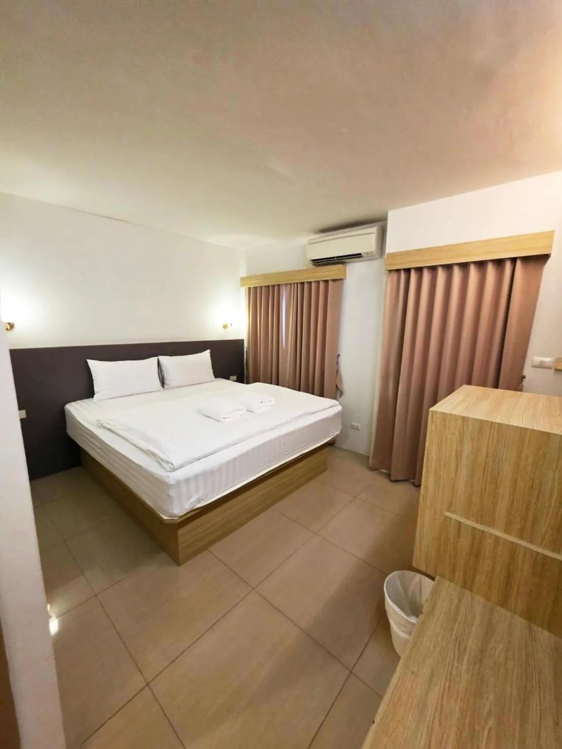 Bed in Prom Ratchada Hotel