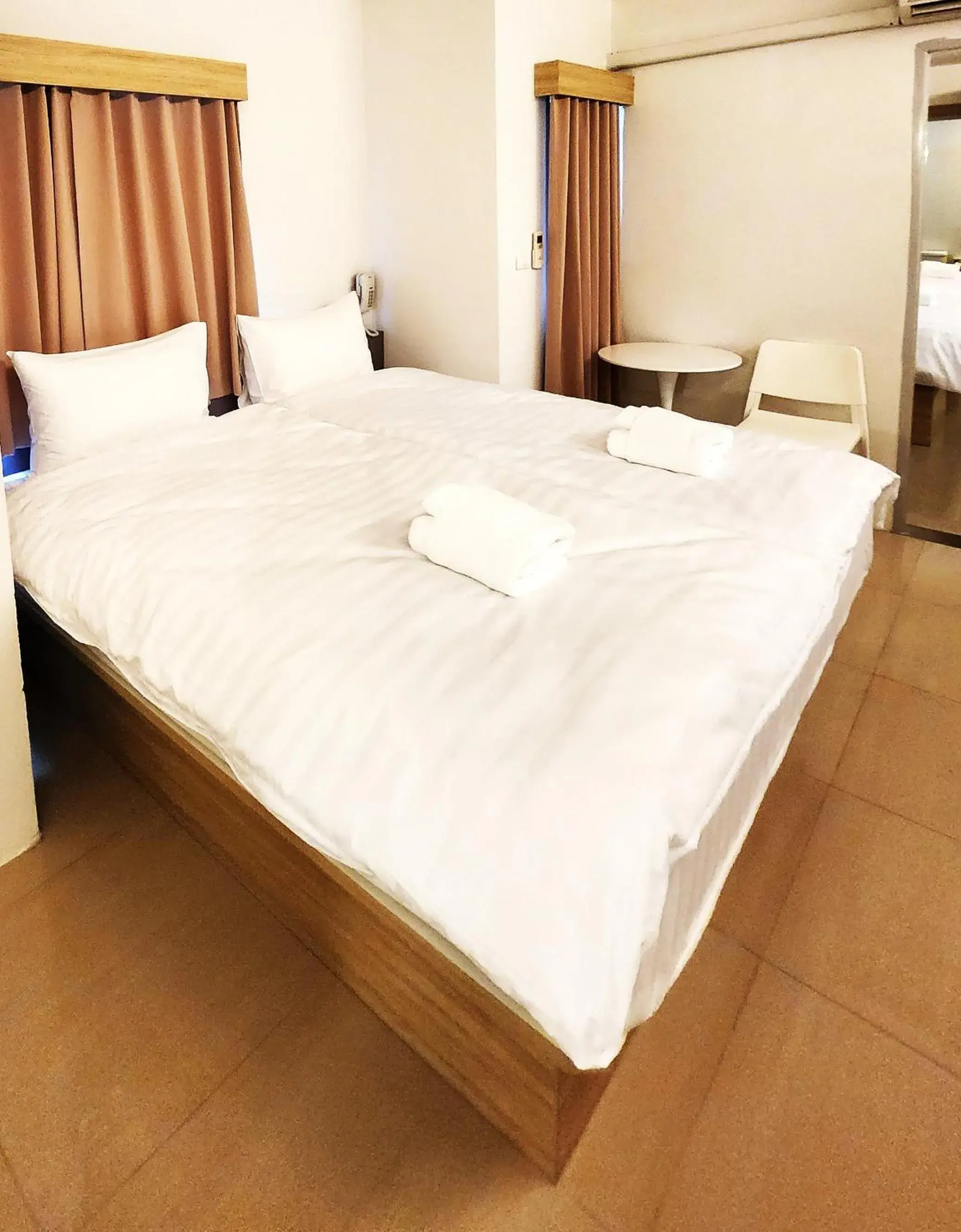 Standard Double Room in Prom Ratchada Hotel Standard Double Room in Prom Ratchada Hotel