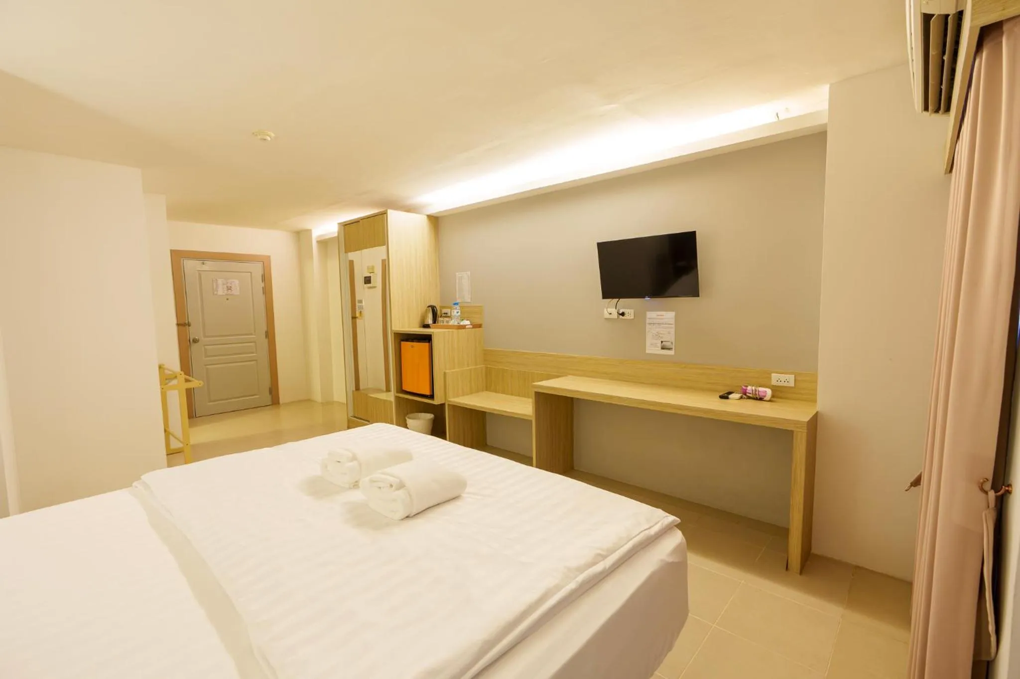 Bed in Prom Ratchada Hotel