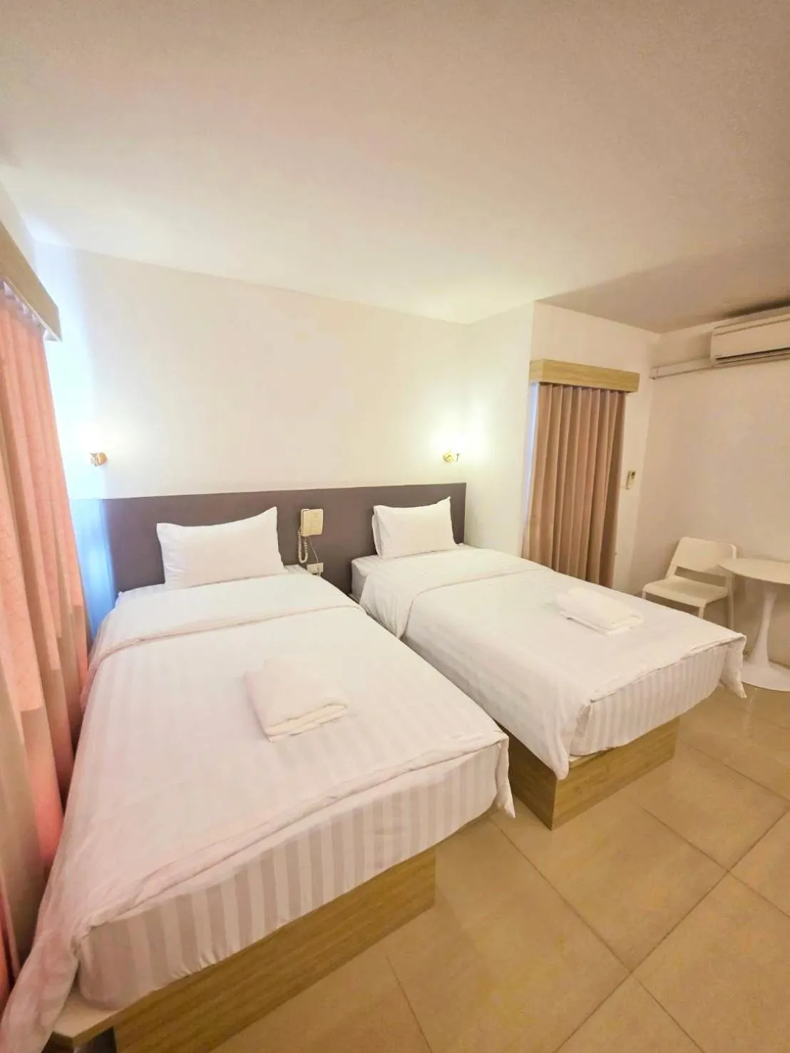 Bed in Prom Ratchada Hotel