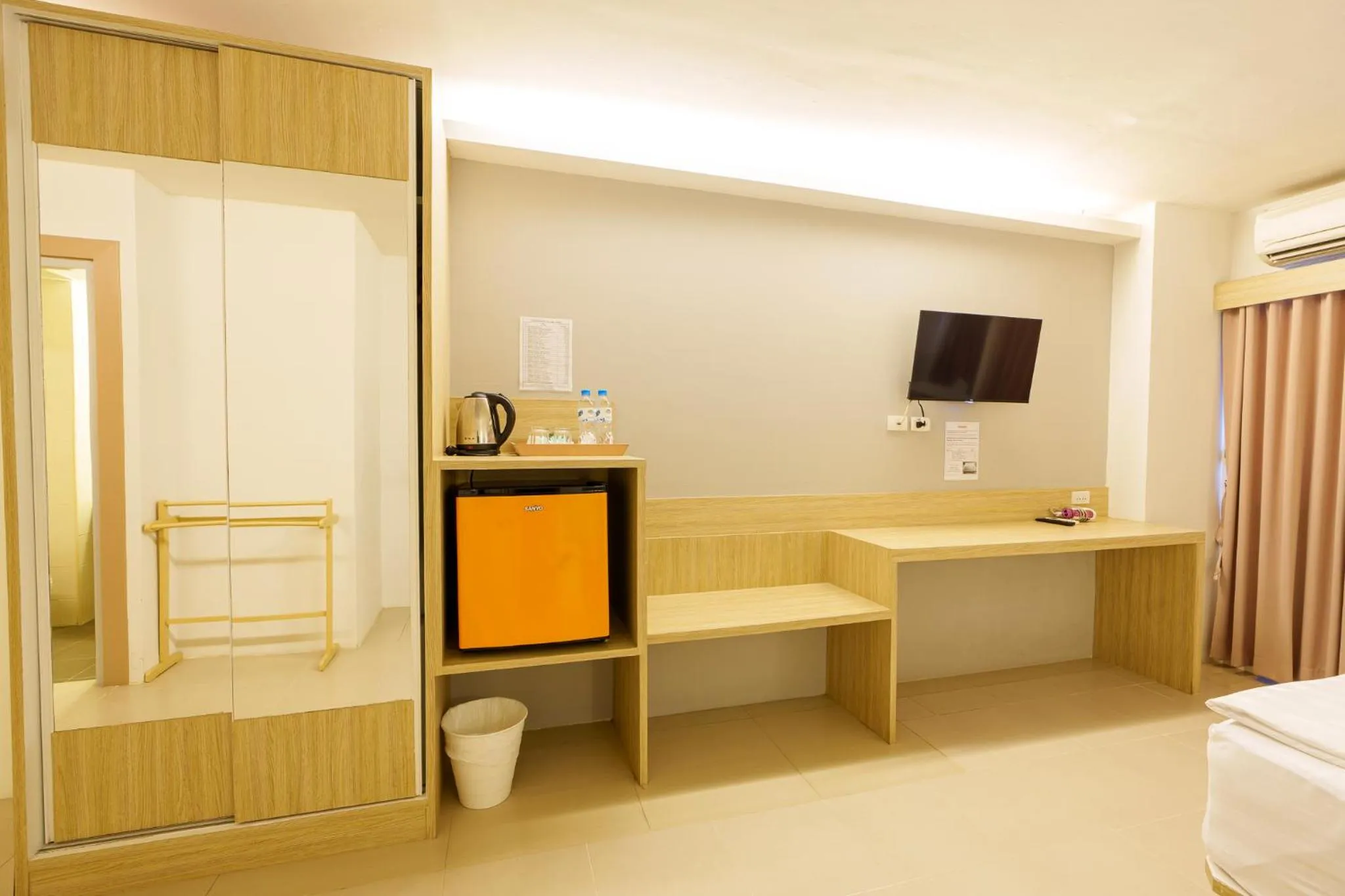 Bed in Prom Ratchada Hotel