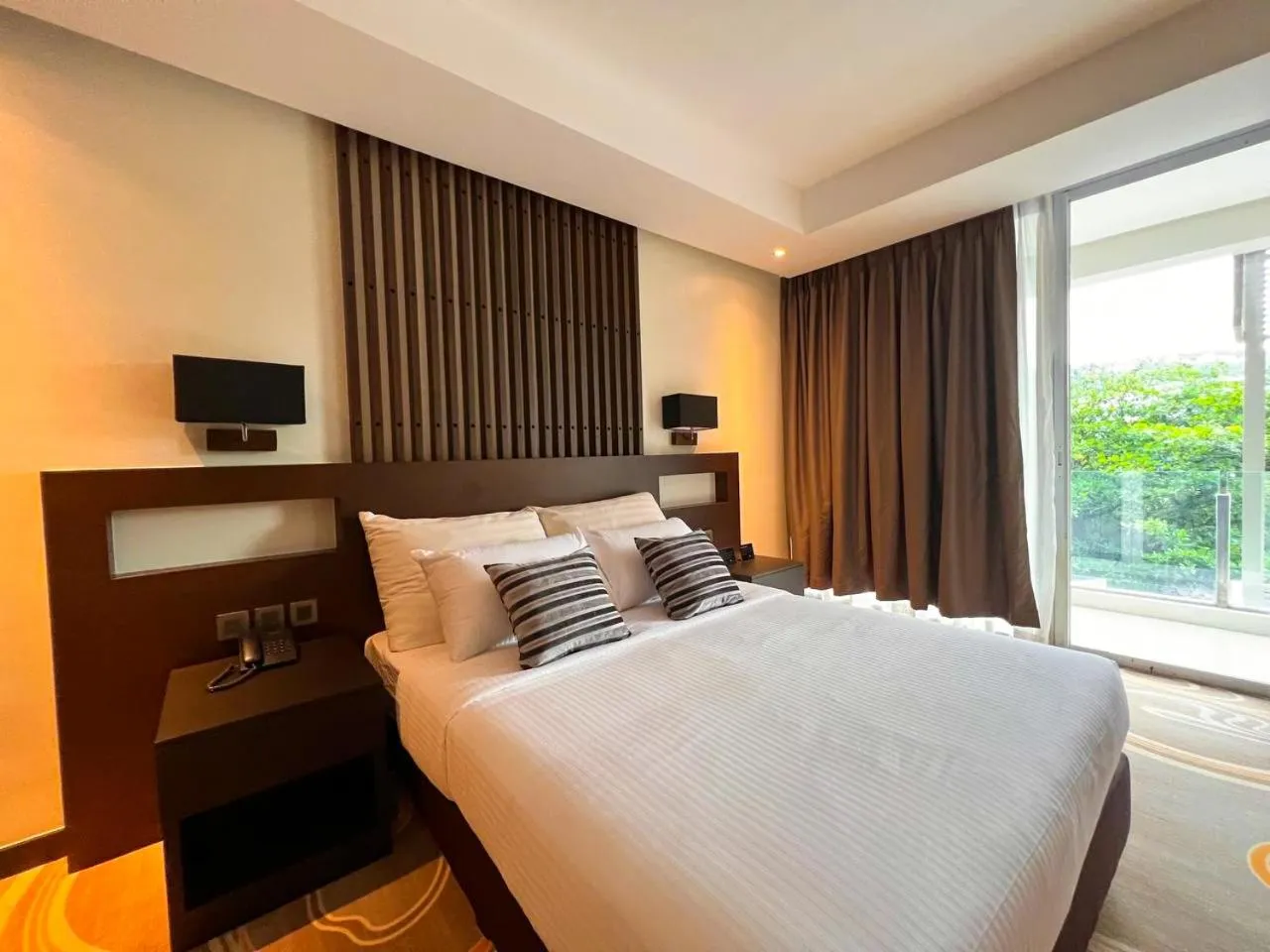 Bed in The Oriental Hotel Legazpi