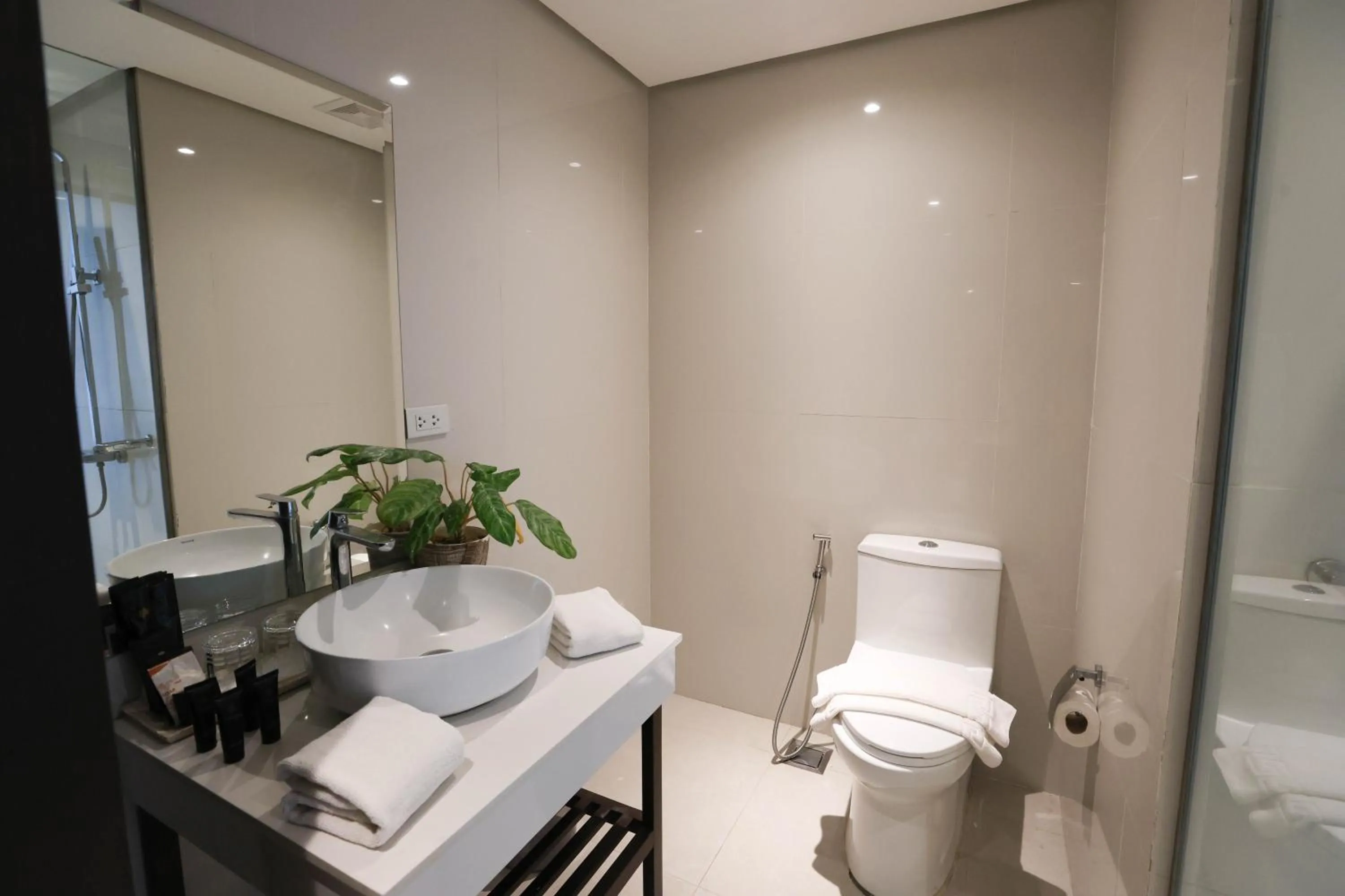 The Oriental Hotel Legazpi