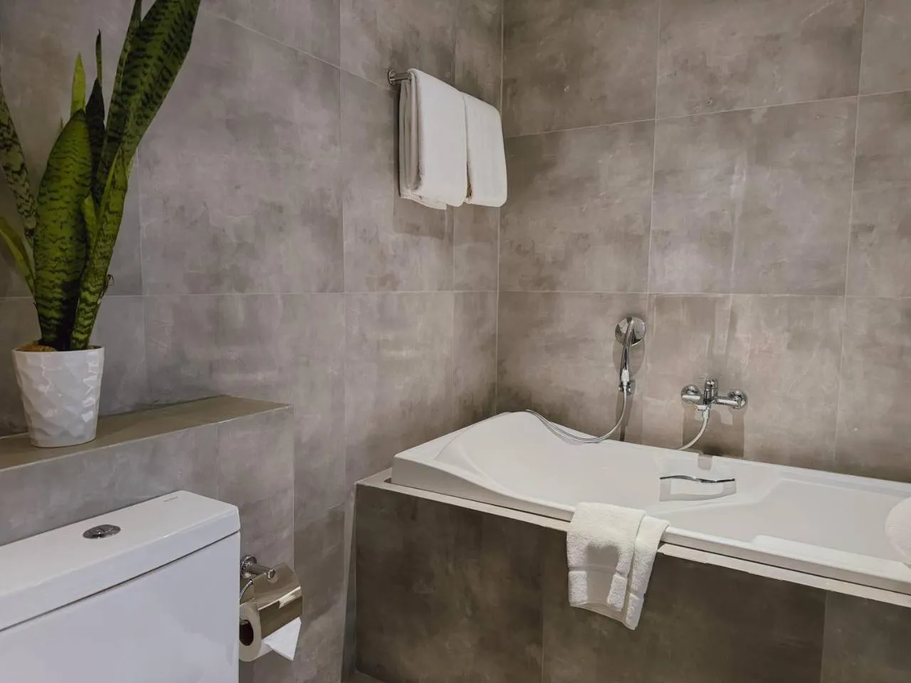 The Oriental Hotel Legazpi