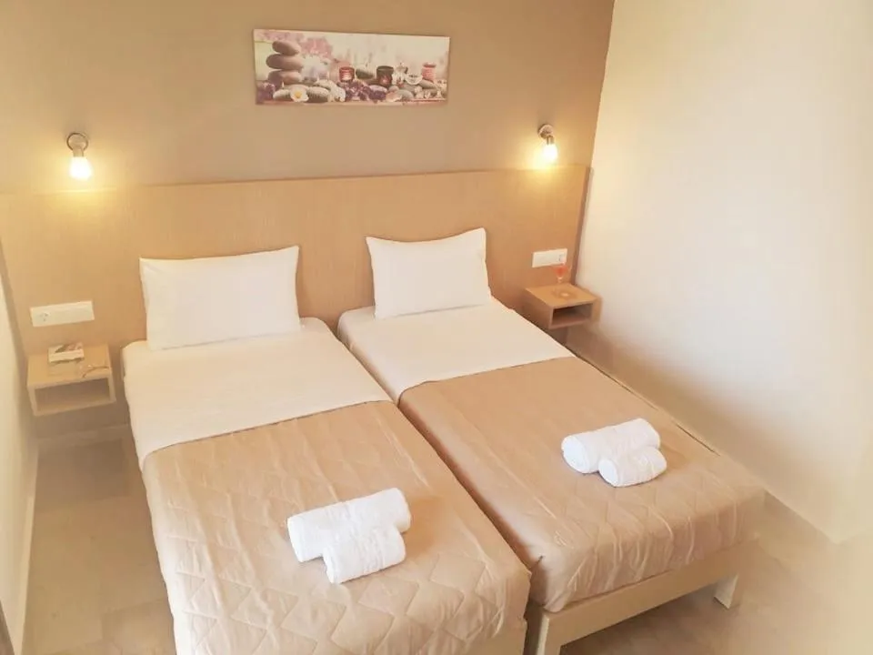 Bedroom, Bed in Lefkimi Hotel