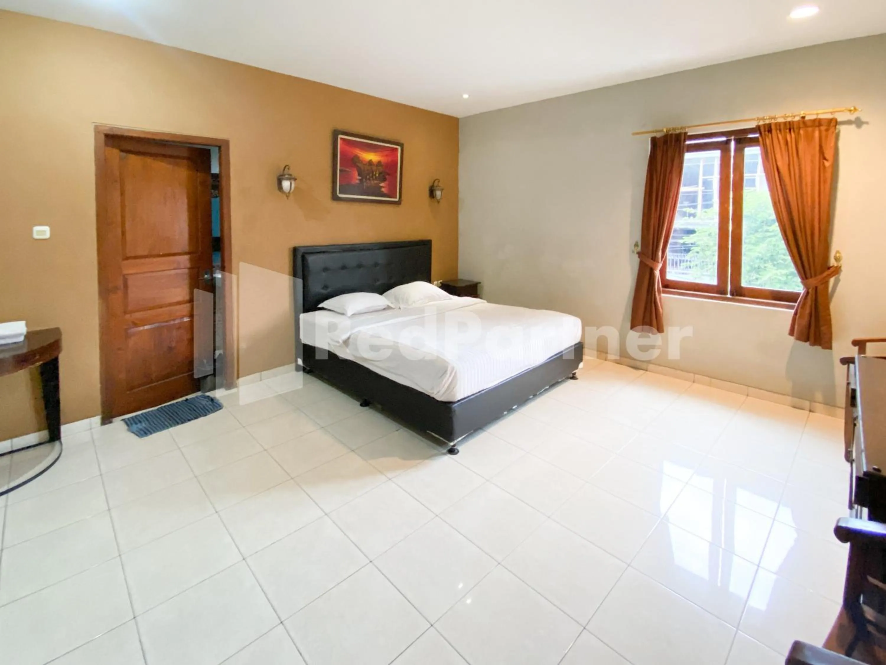 Bed in Istana Griya 2 Hotel Solo RedPartner