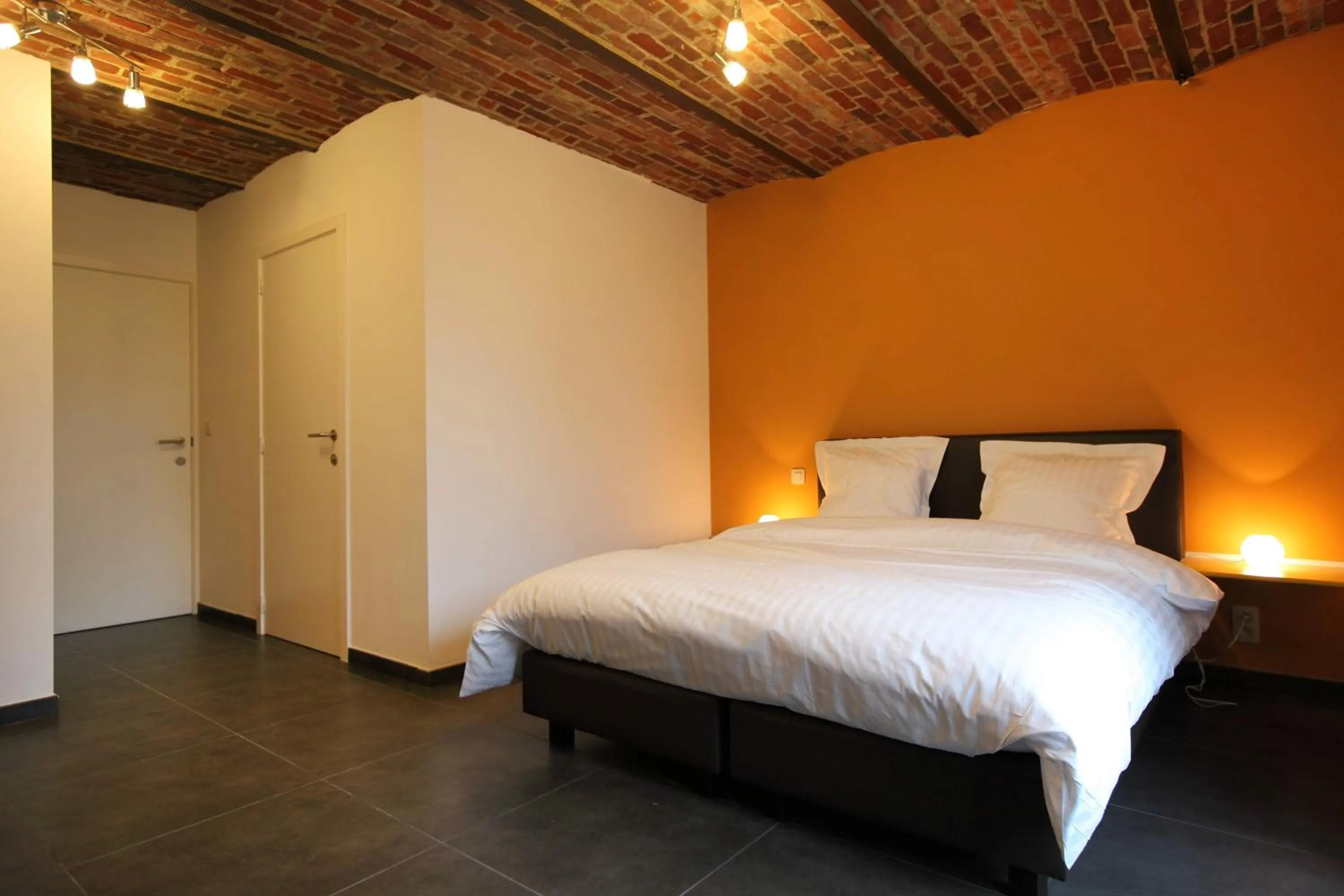 Bed in B&B Back2Front