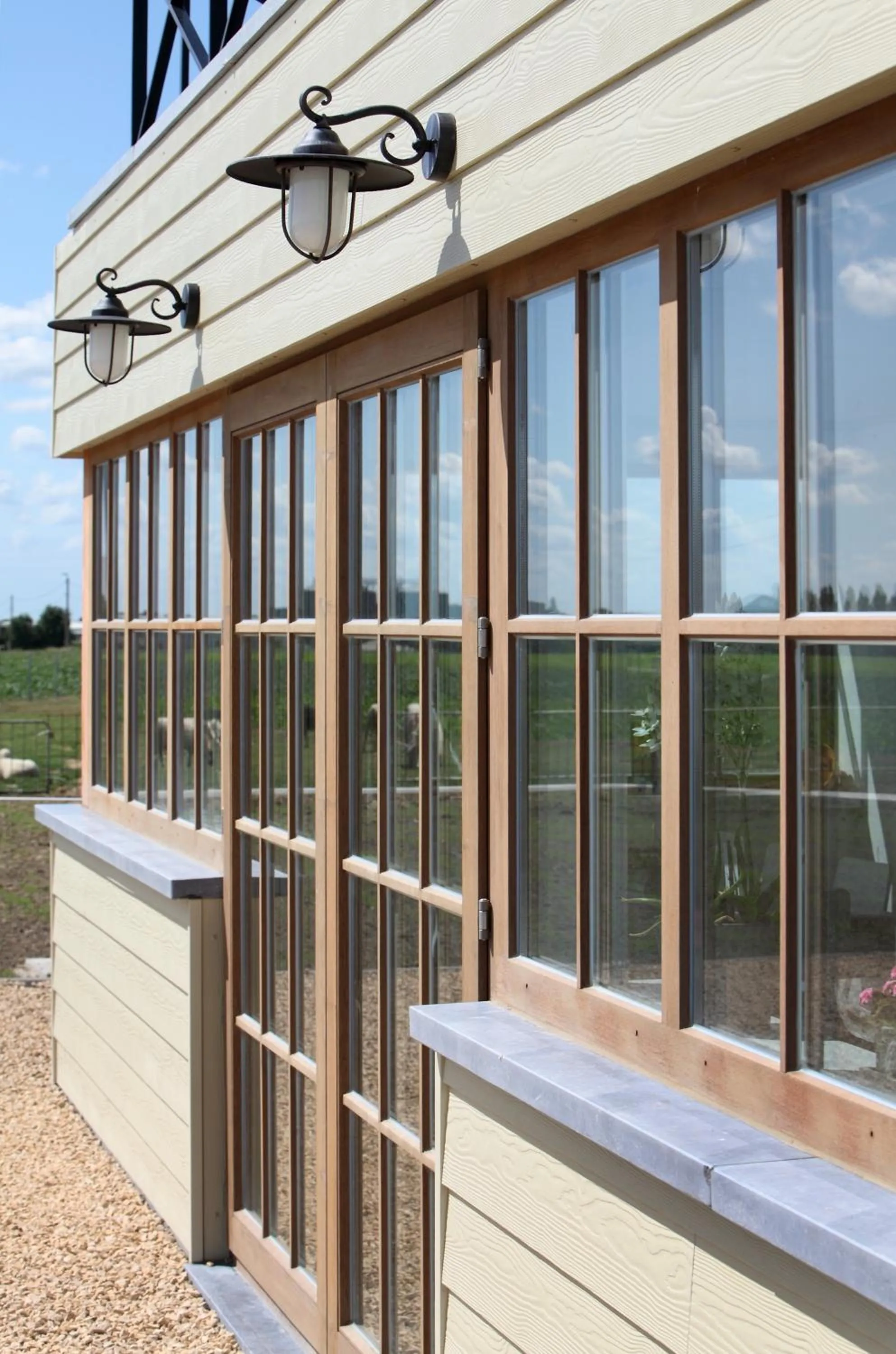 Facade/entrance in B&B Back2Front