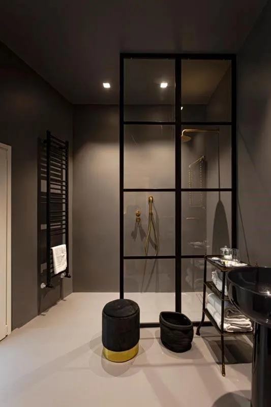 Bathroom in La Maison
