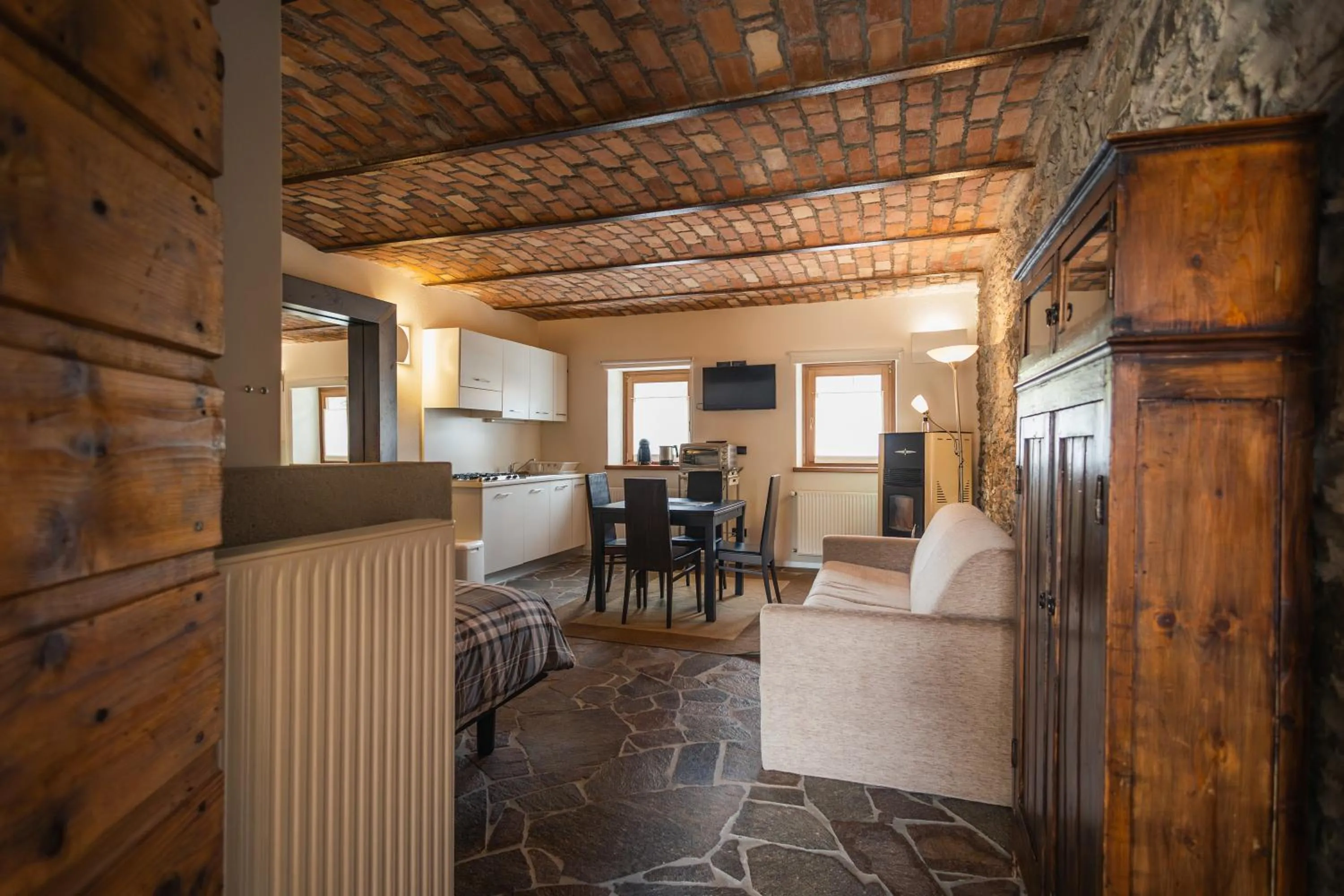 kitchen in Albergo Diffuso Comeglians