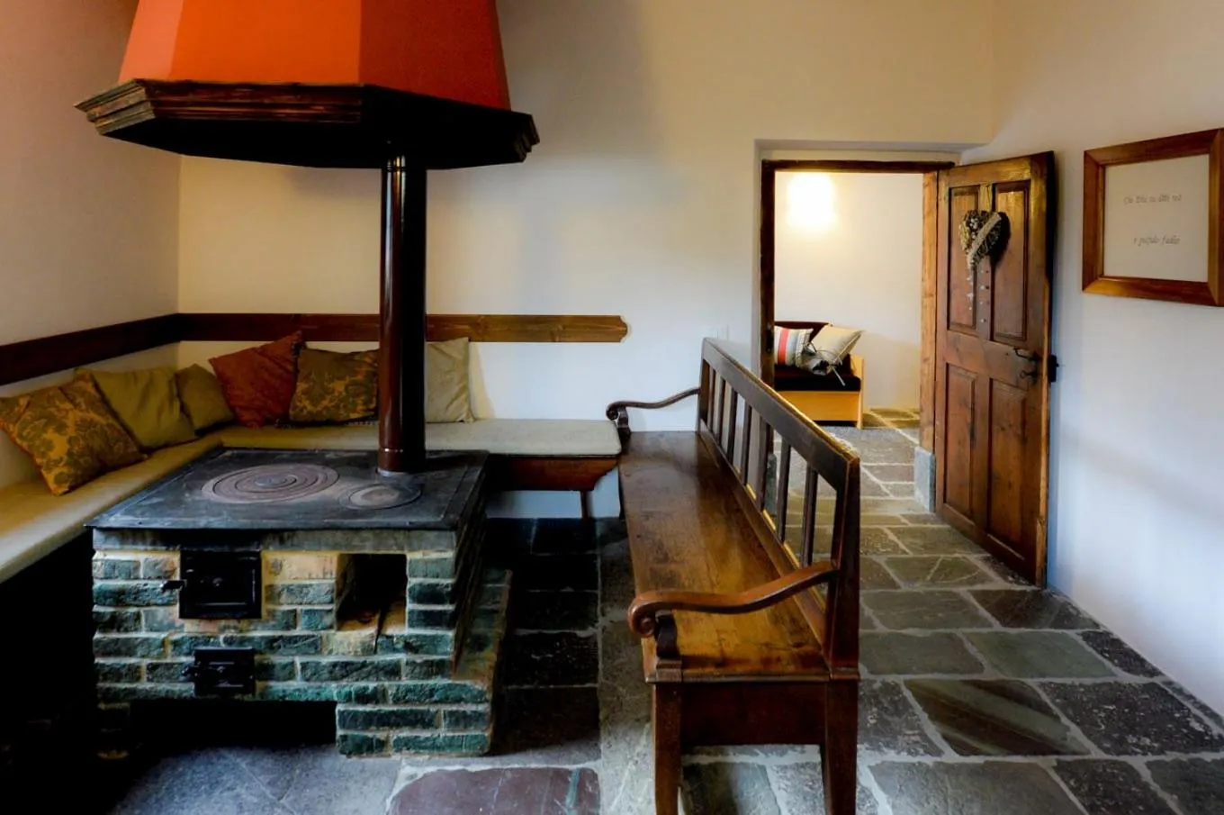 Lounge or bar in Albergo Diffuso Comeglians