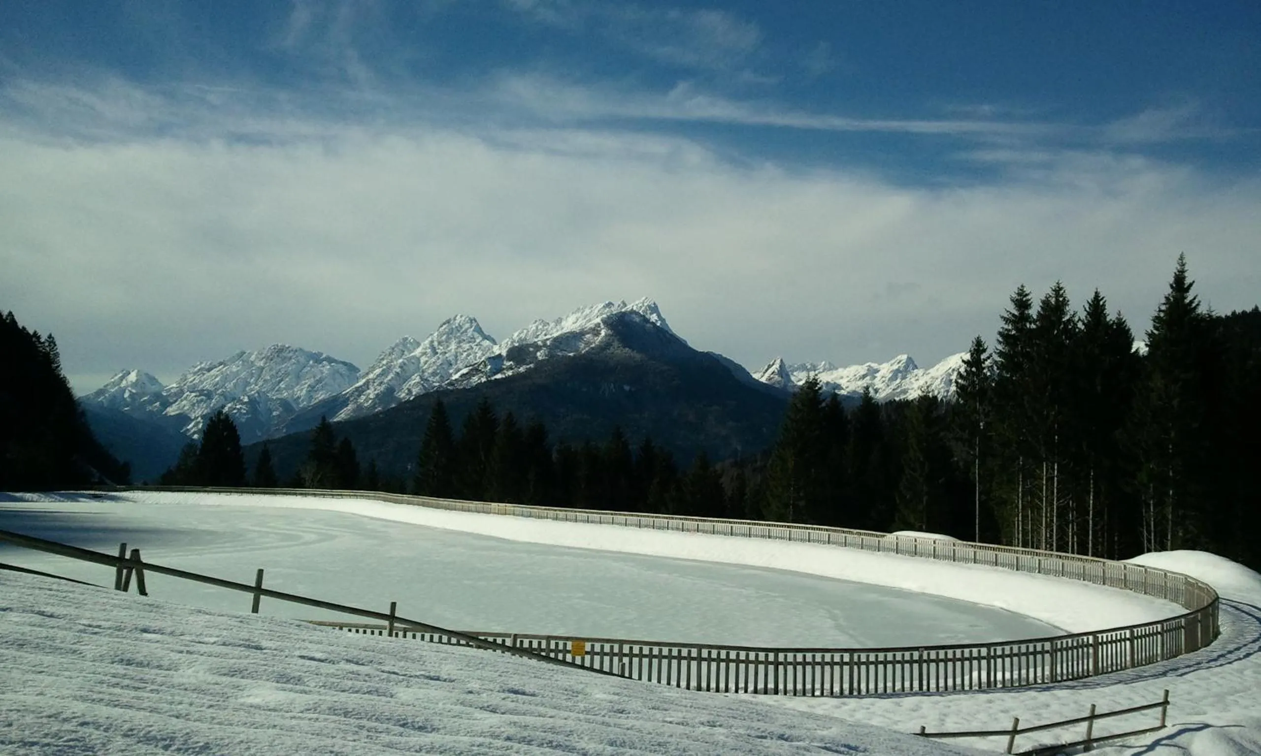 Ski School in Albergo Diffuso Comeglians