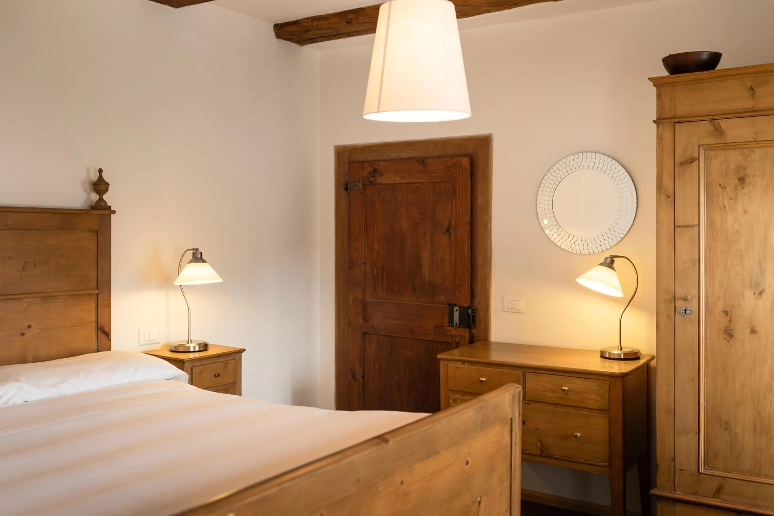 Bed in Albergo Diffuso Comeglians