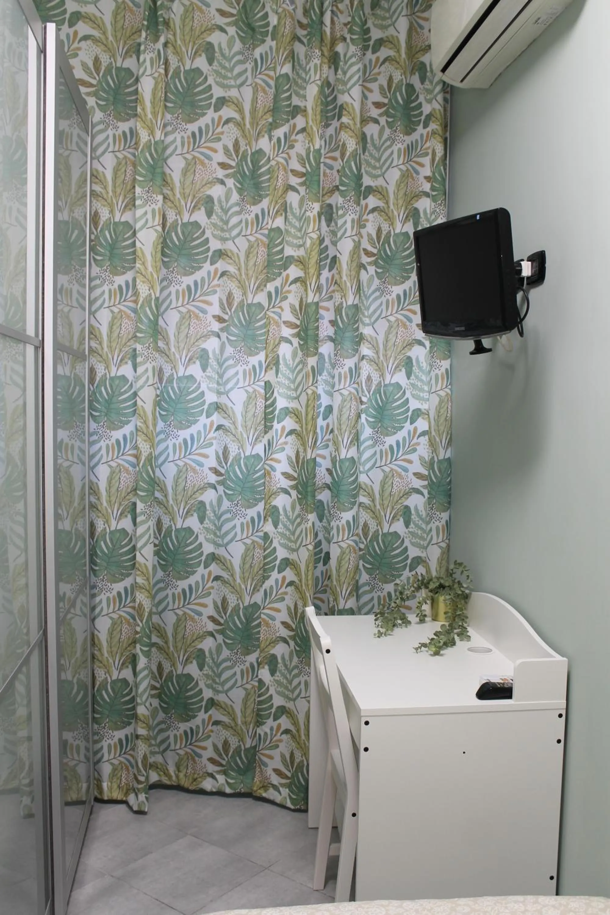 TV and multimedia in Guest House Esty