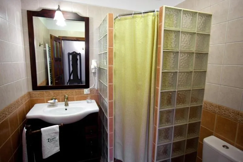 Bathroom in Pension Tempo