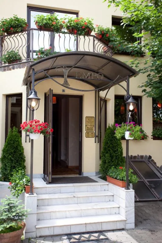 Facade/entrance in Pension Tempo