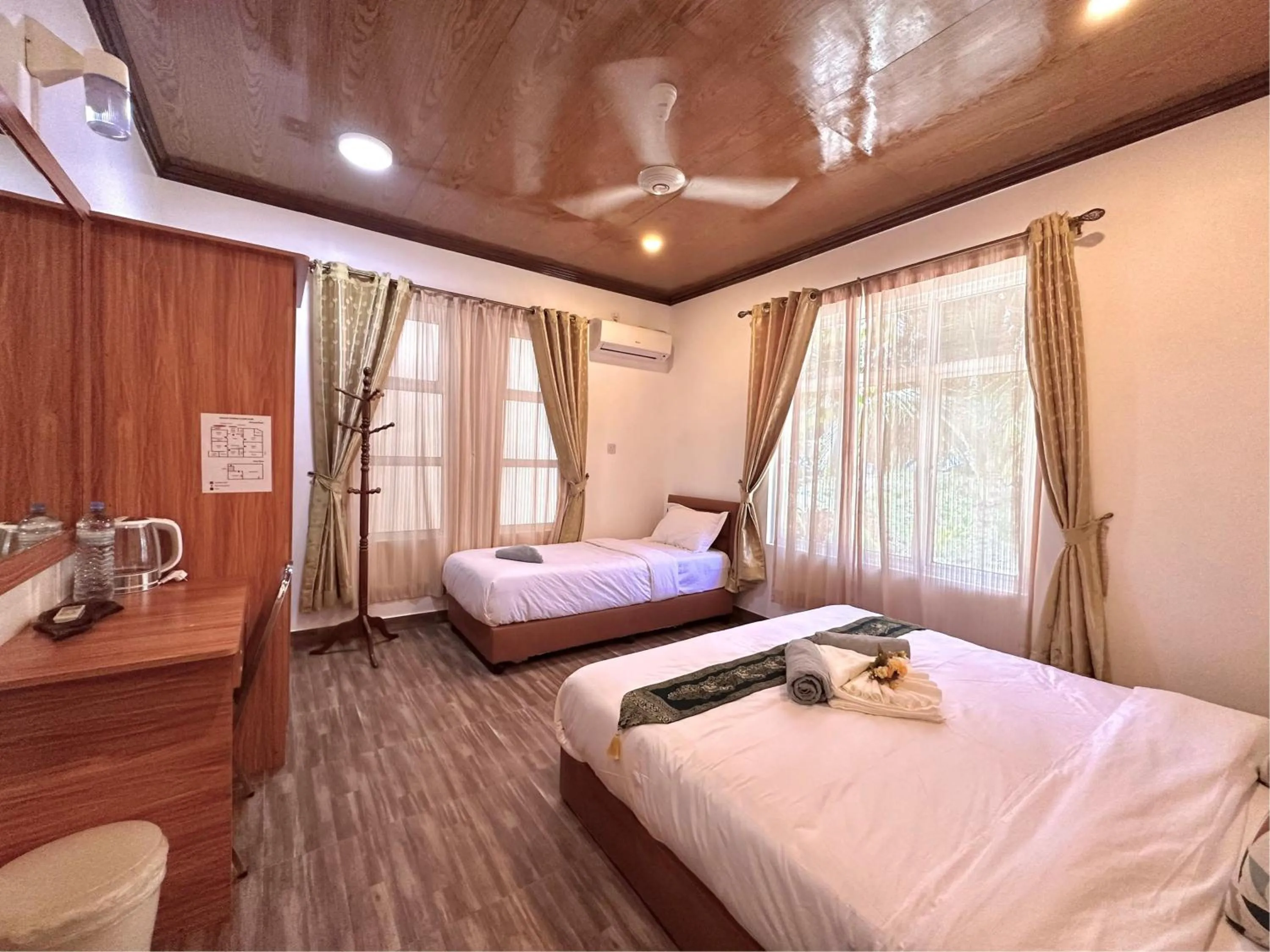 Bed in Galaxy Sunrise Sea View